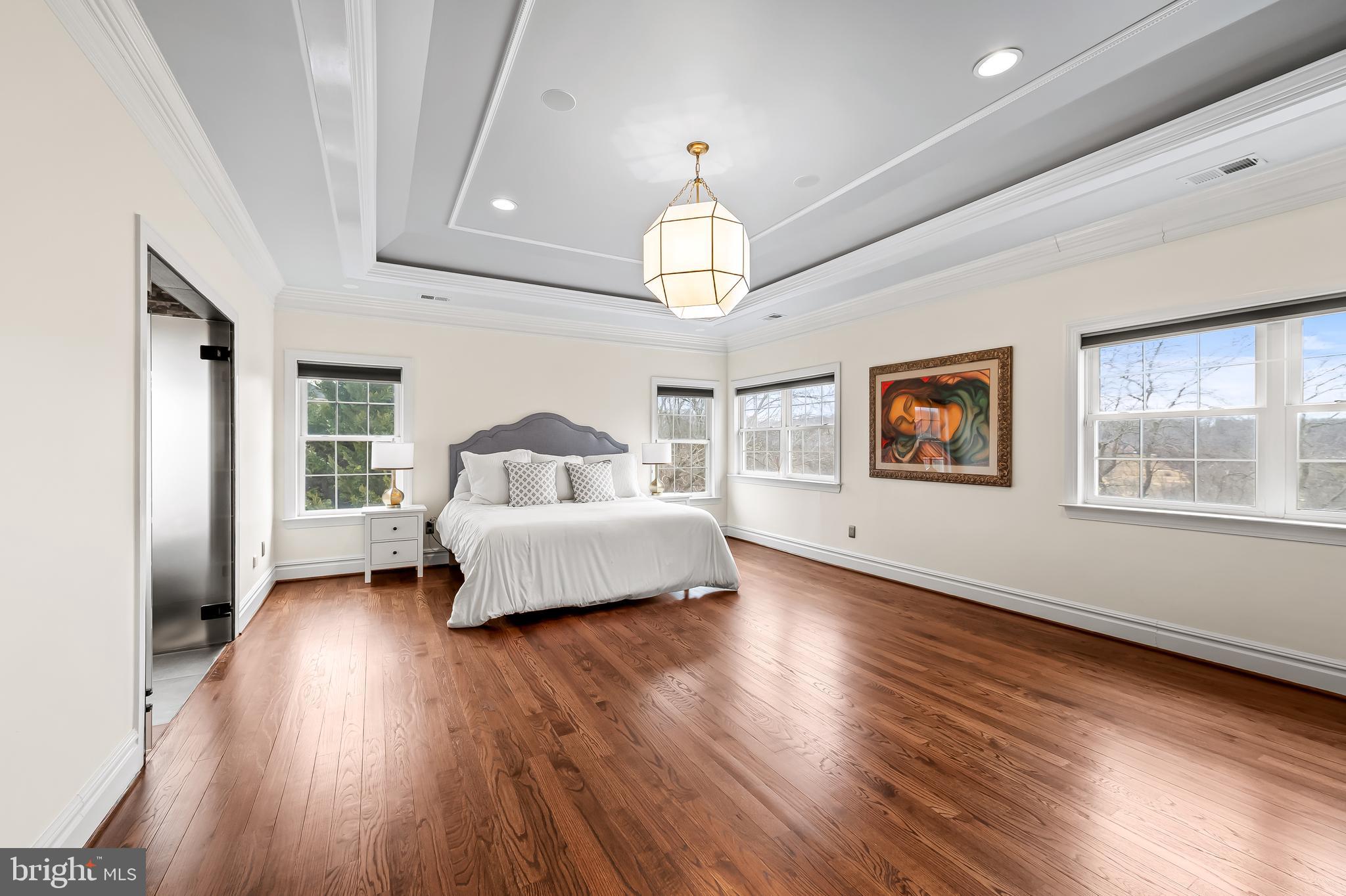 RIVER DOWNS - Residential