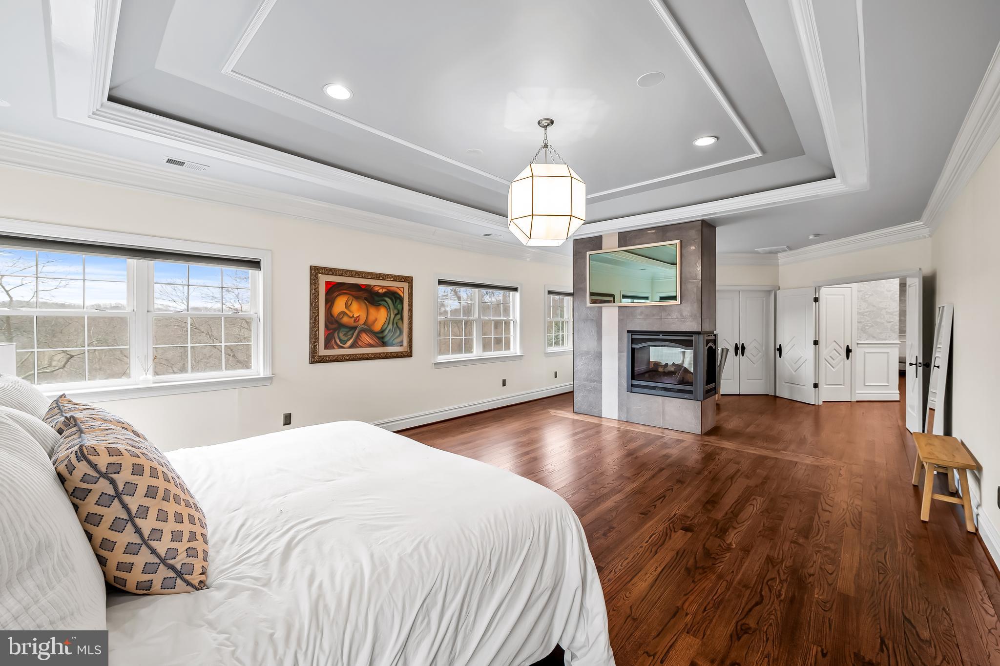 RIVER DOWNS - Residential