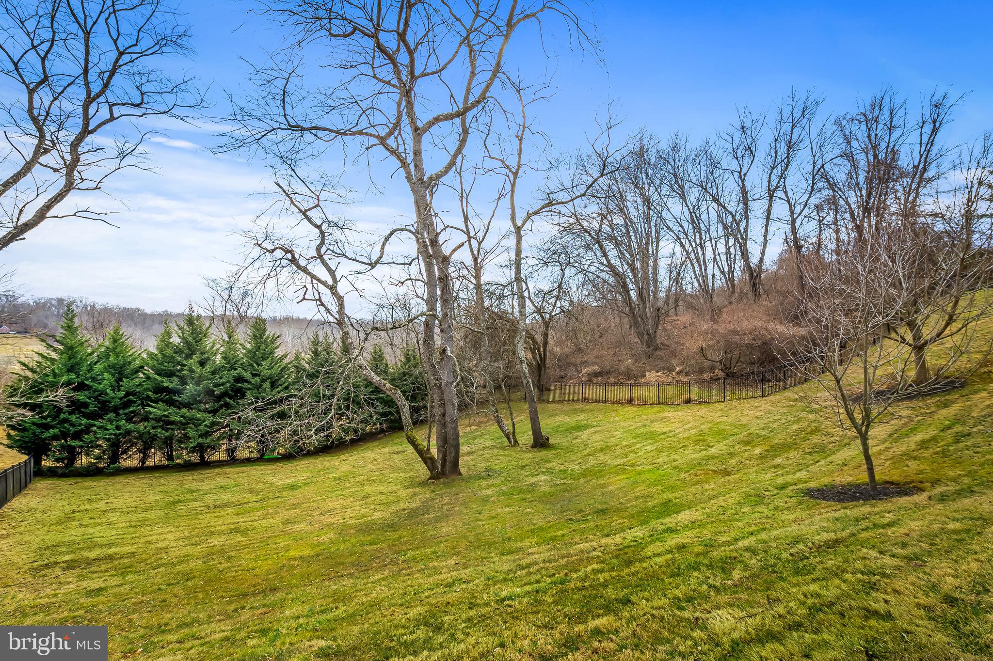 RIVER DOWNS - Residential