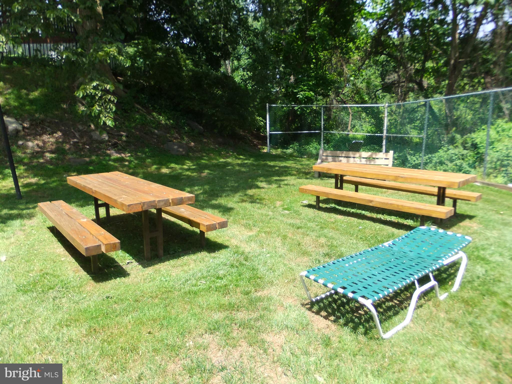 OAK HILL - Residential Lease