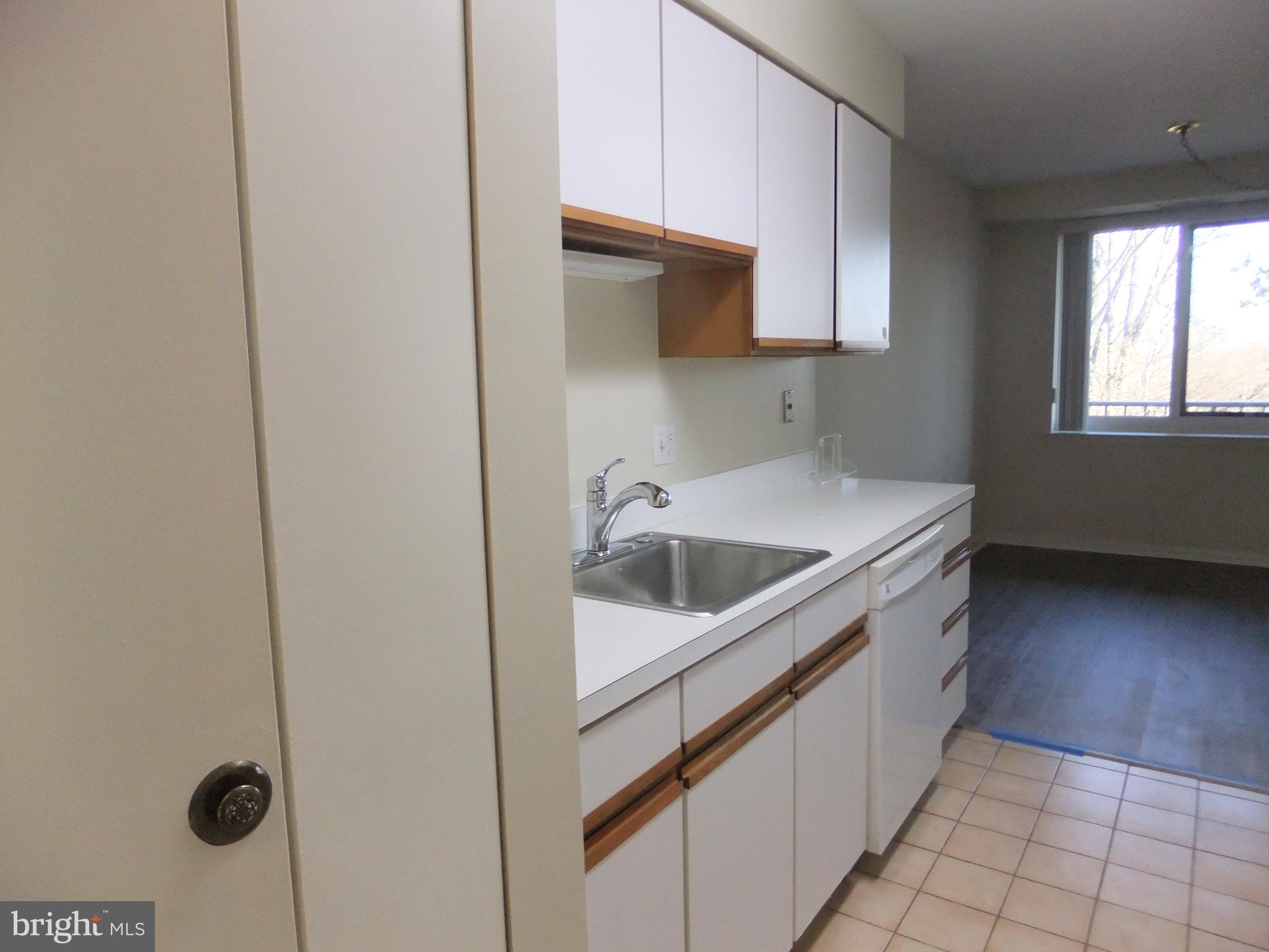 OAK HILL - Residential Lease