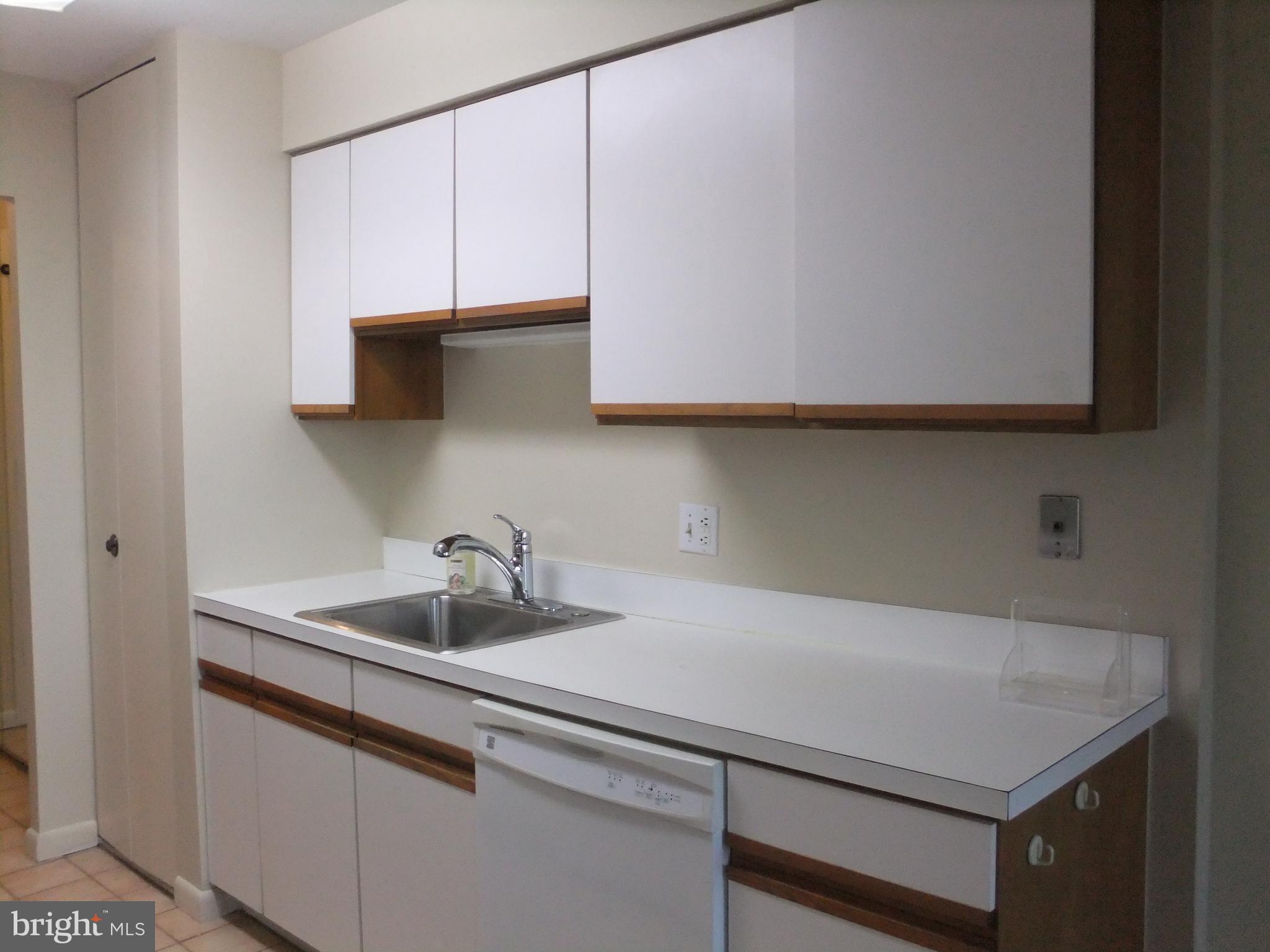 OAK HILL - Residential Lease