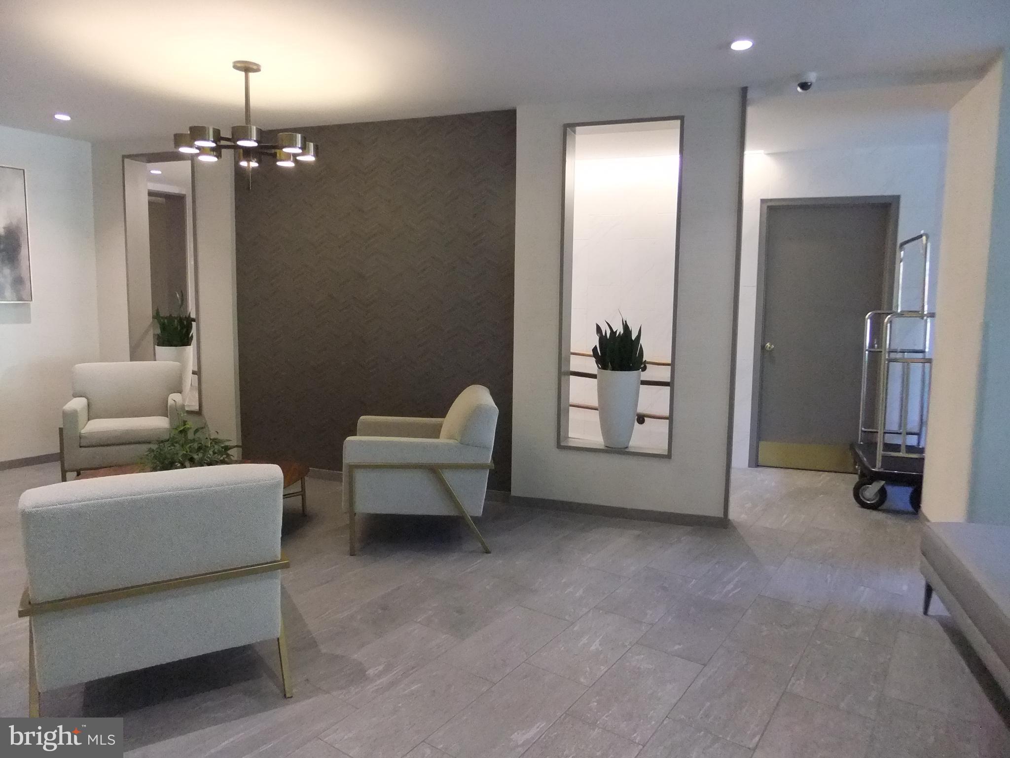 OAK HILL - Residential Lease