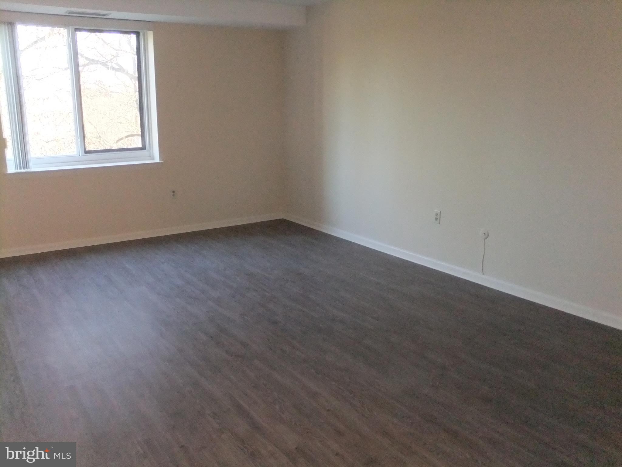 OAK HILL - Residential Lease