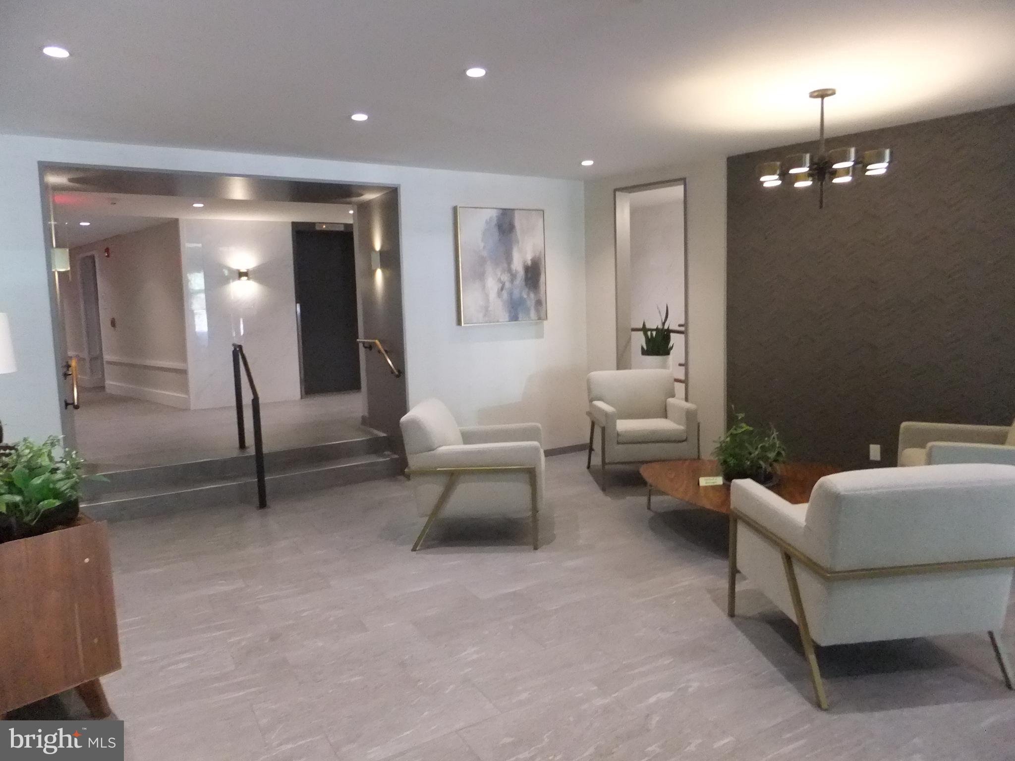 OAK HILL - Residential Lease