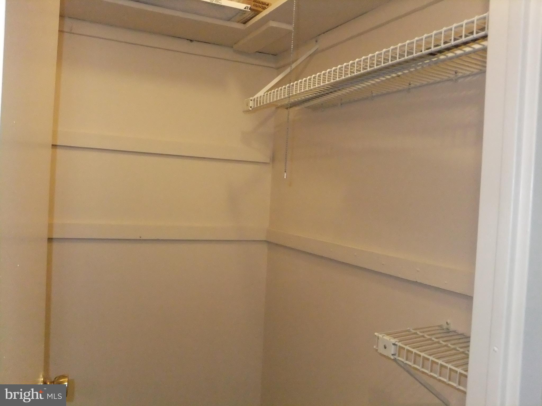 OAK HILL - Residential Lease