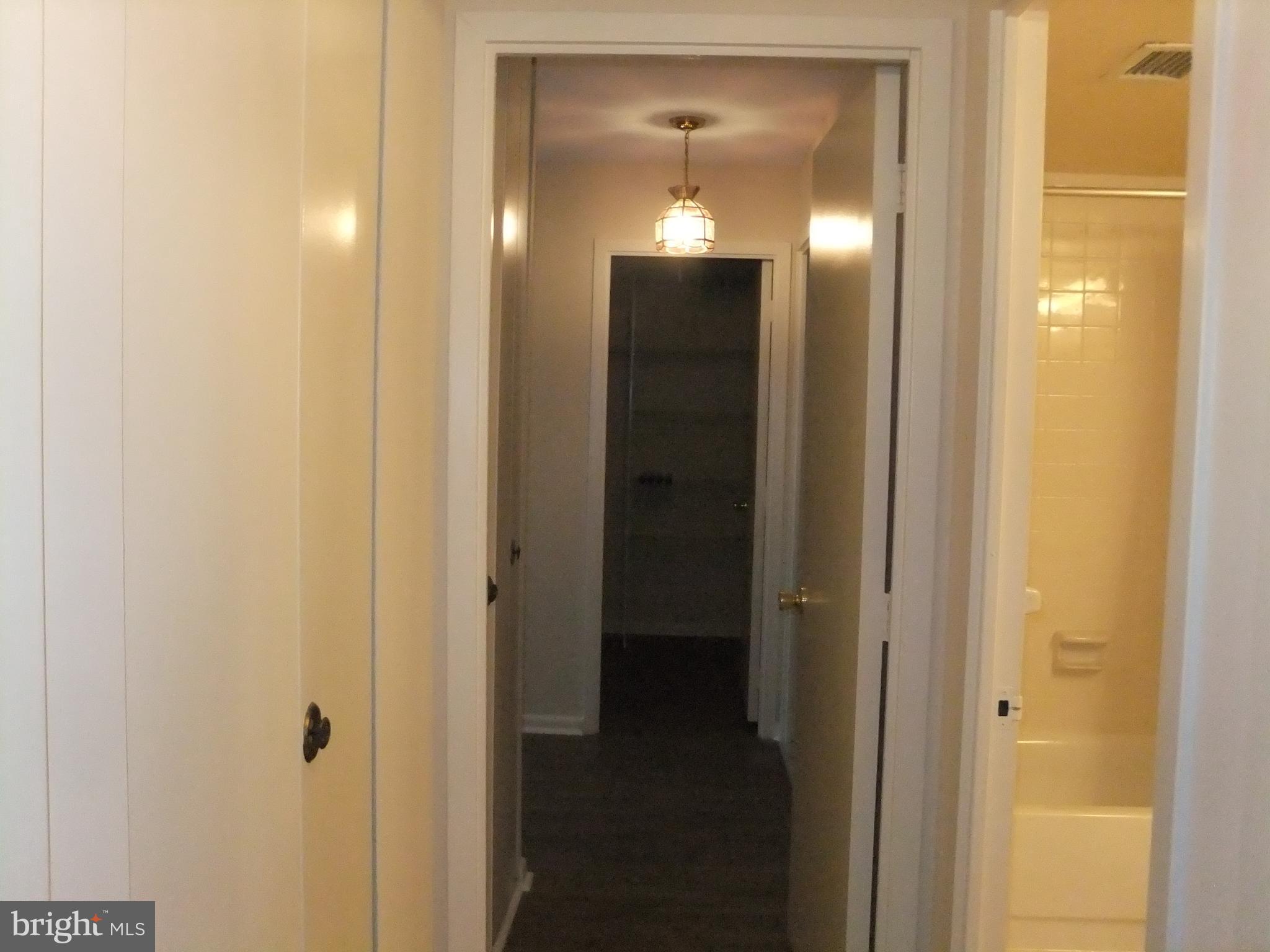 OAK HILL - Residential Lease