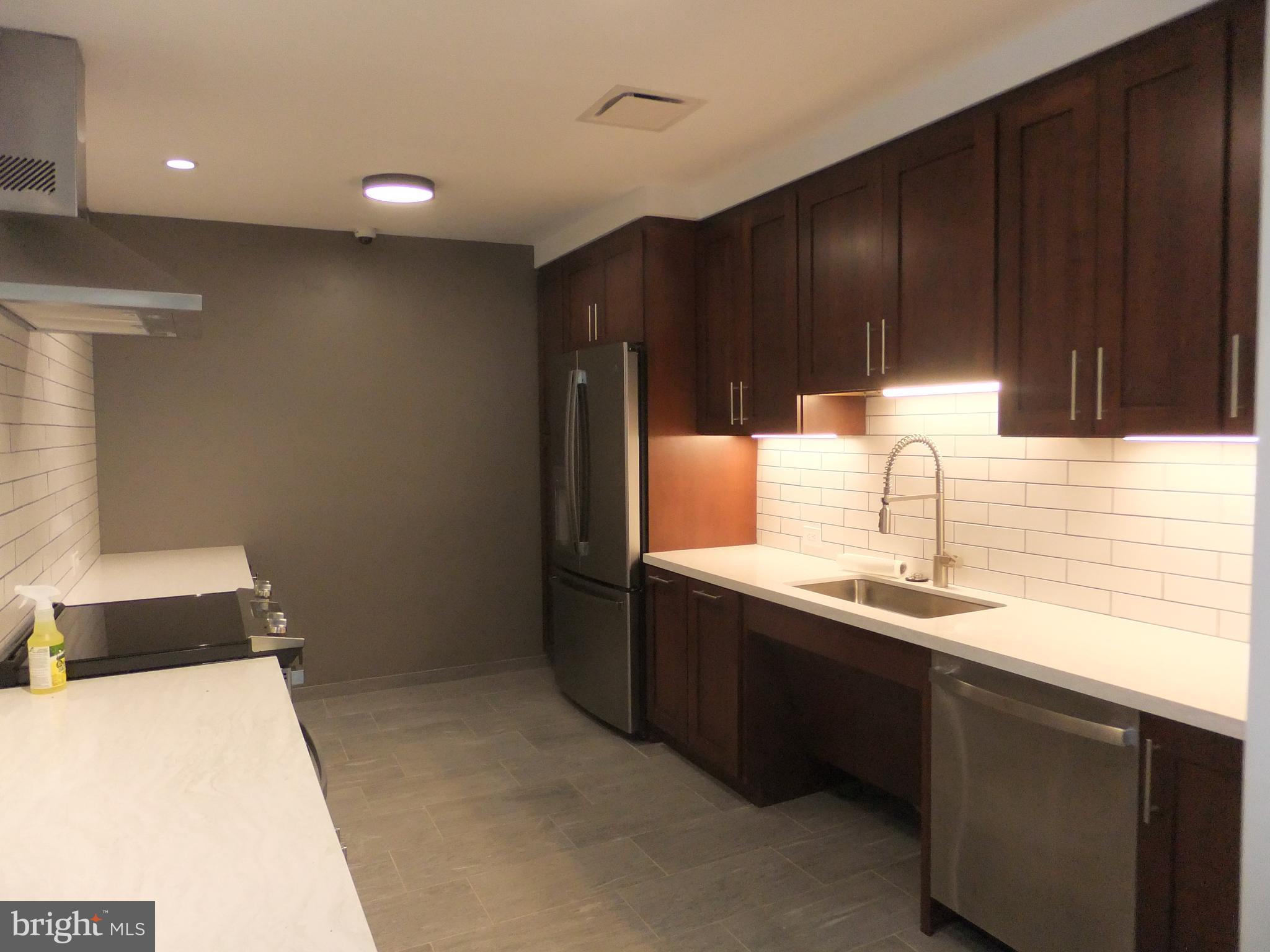OAK HILL - Residential Lease