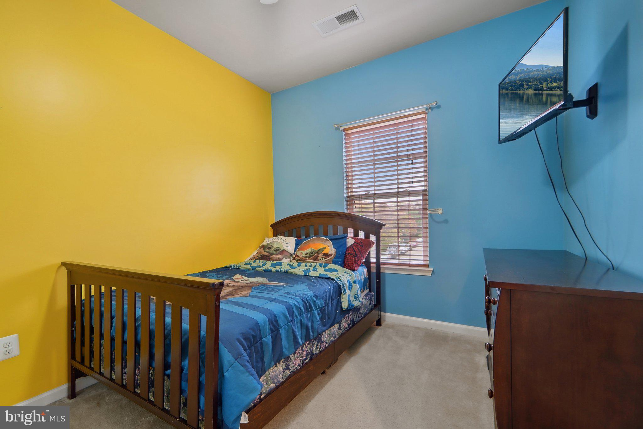 PINE RIDGE CROSSING - Residential