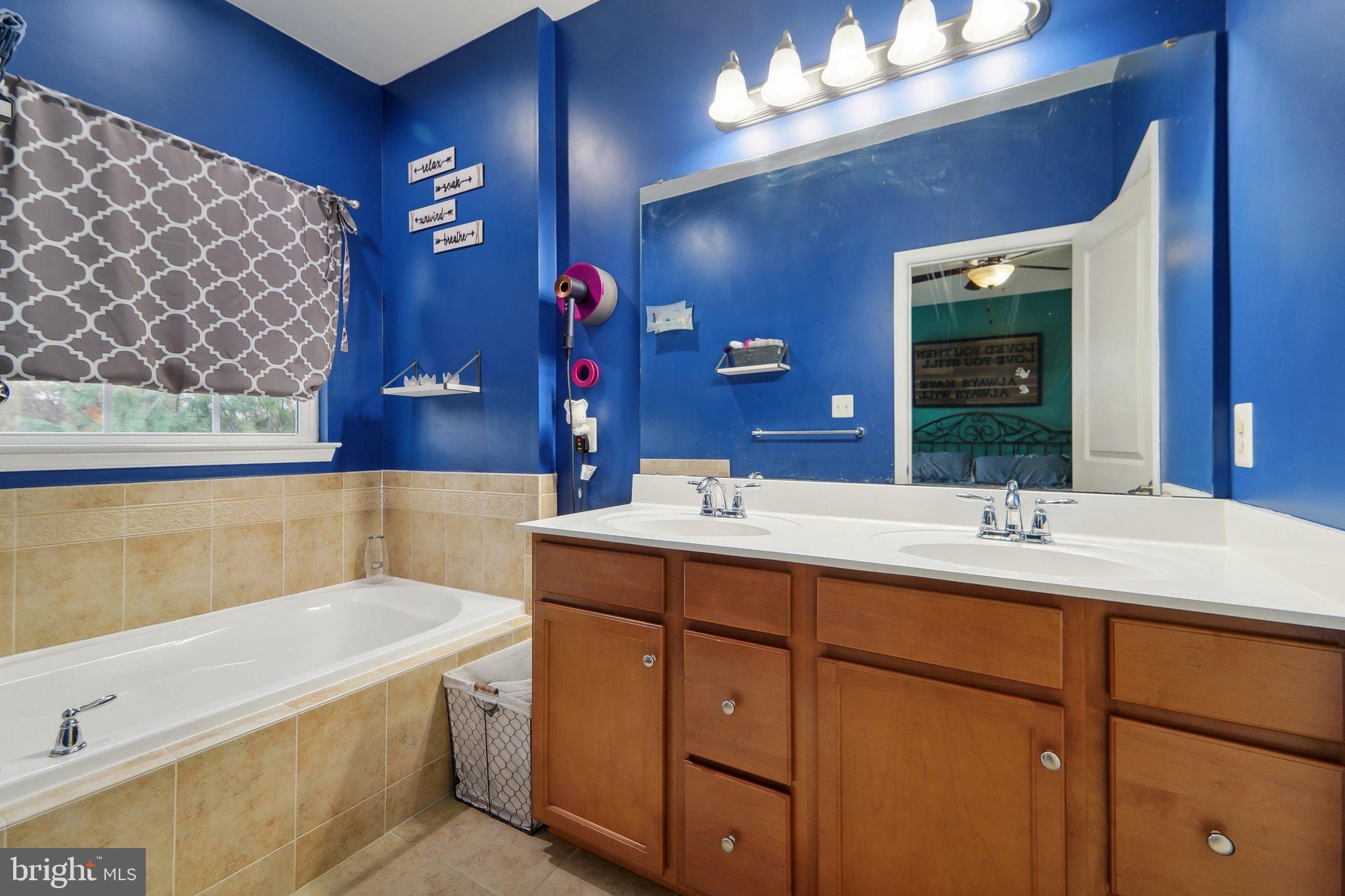 PINE RIDGE CROSSING - Residential