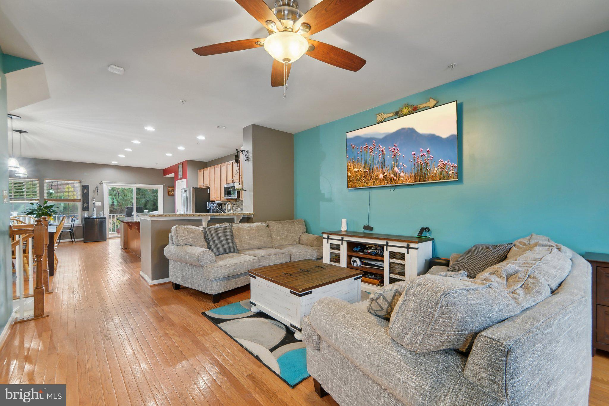 PINE RIDGE CROSSING - Residential