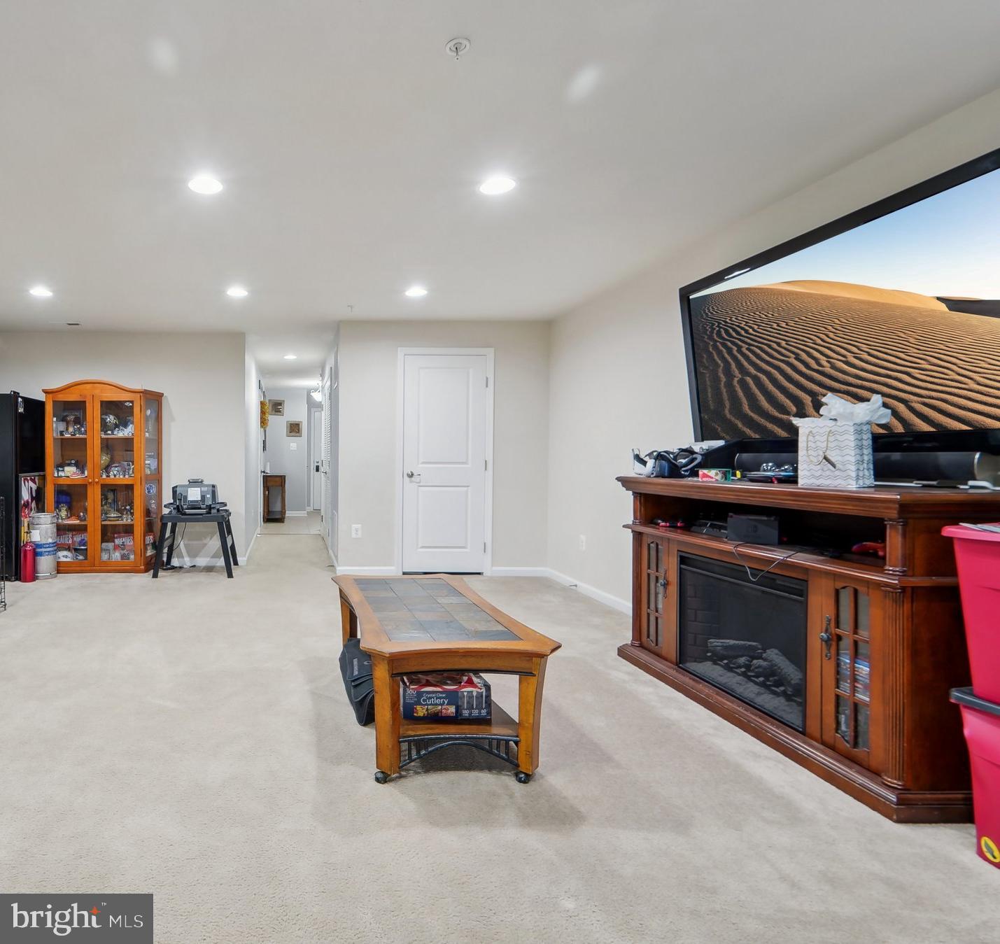 PINE RIDGE CROSSING - Residential