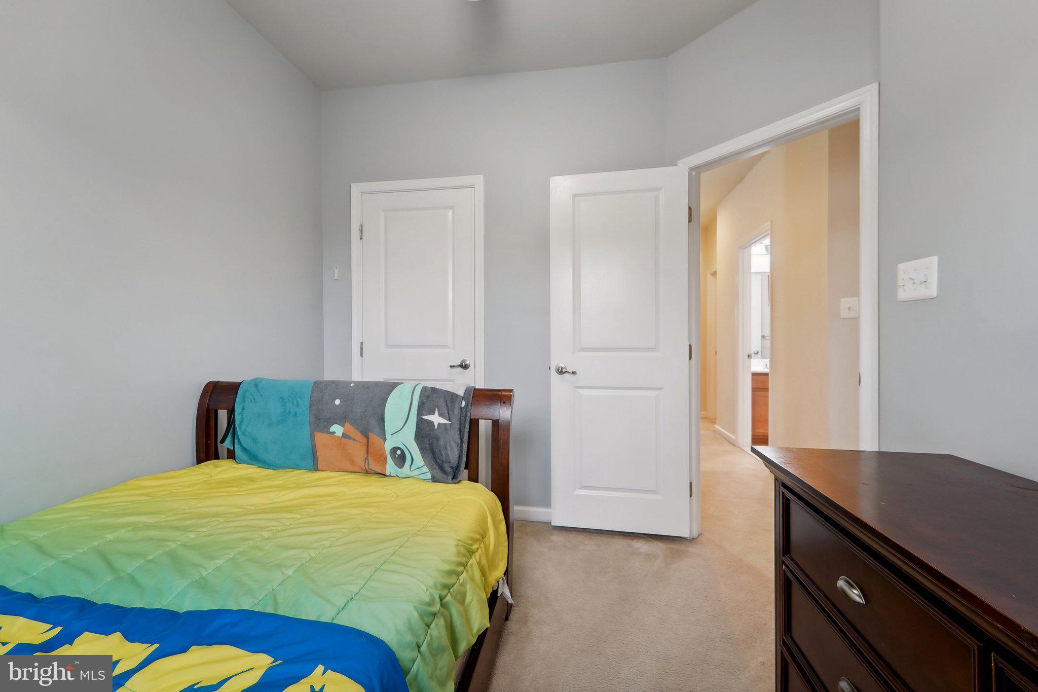 PINE RIDGE CROSSING - Residential