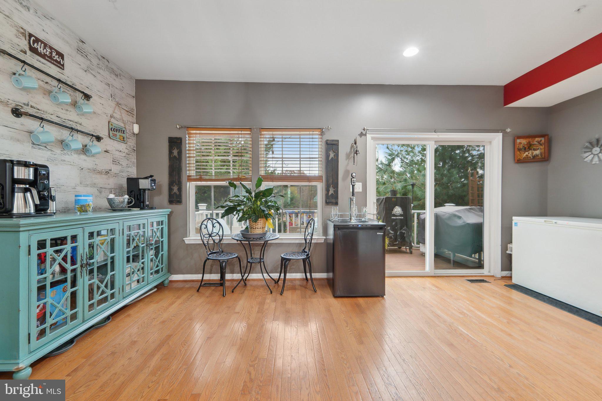 PINE RIDGE CROSSING - Residential