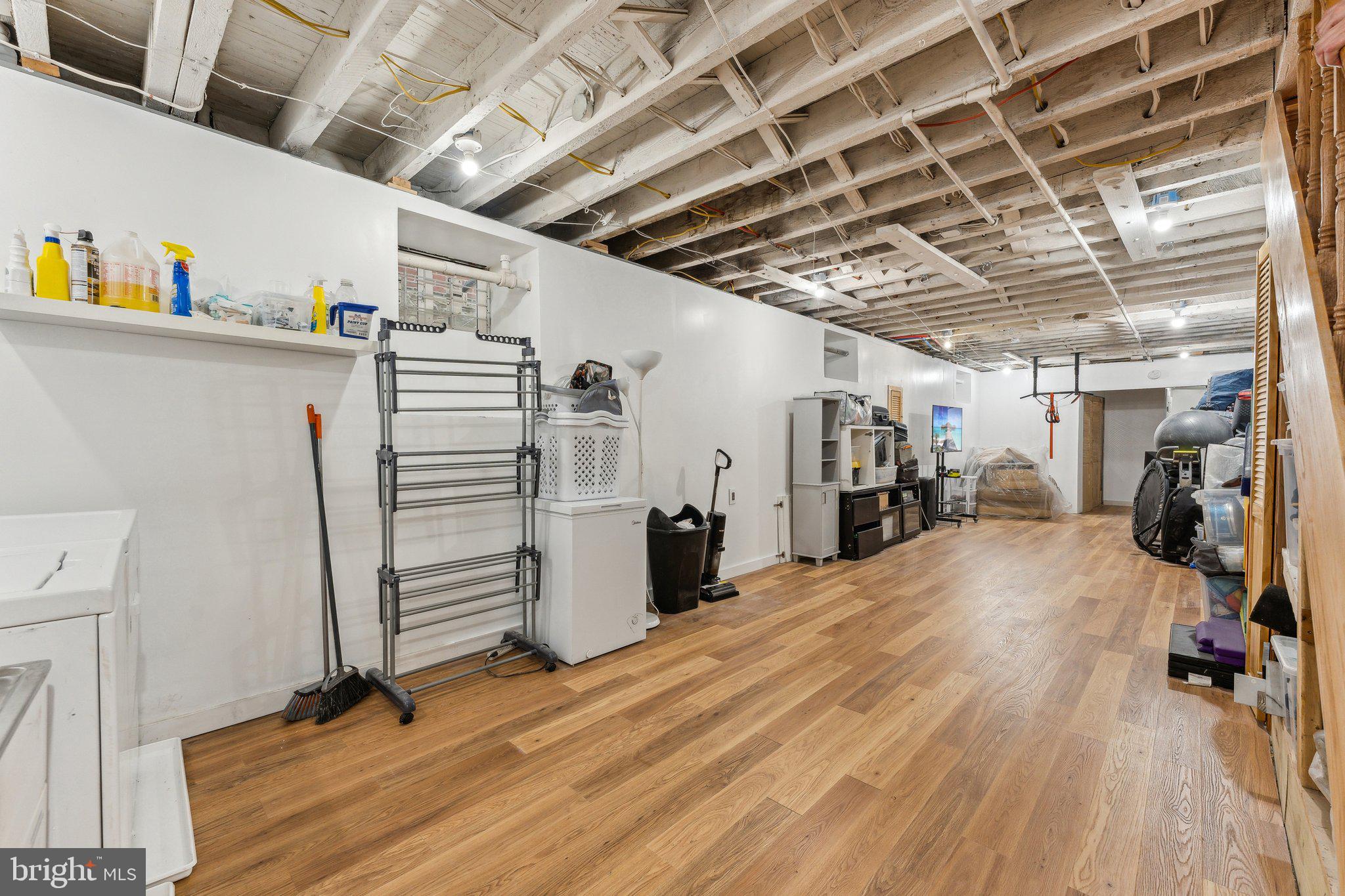 SPRUCE HILL - Residential Lease