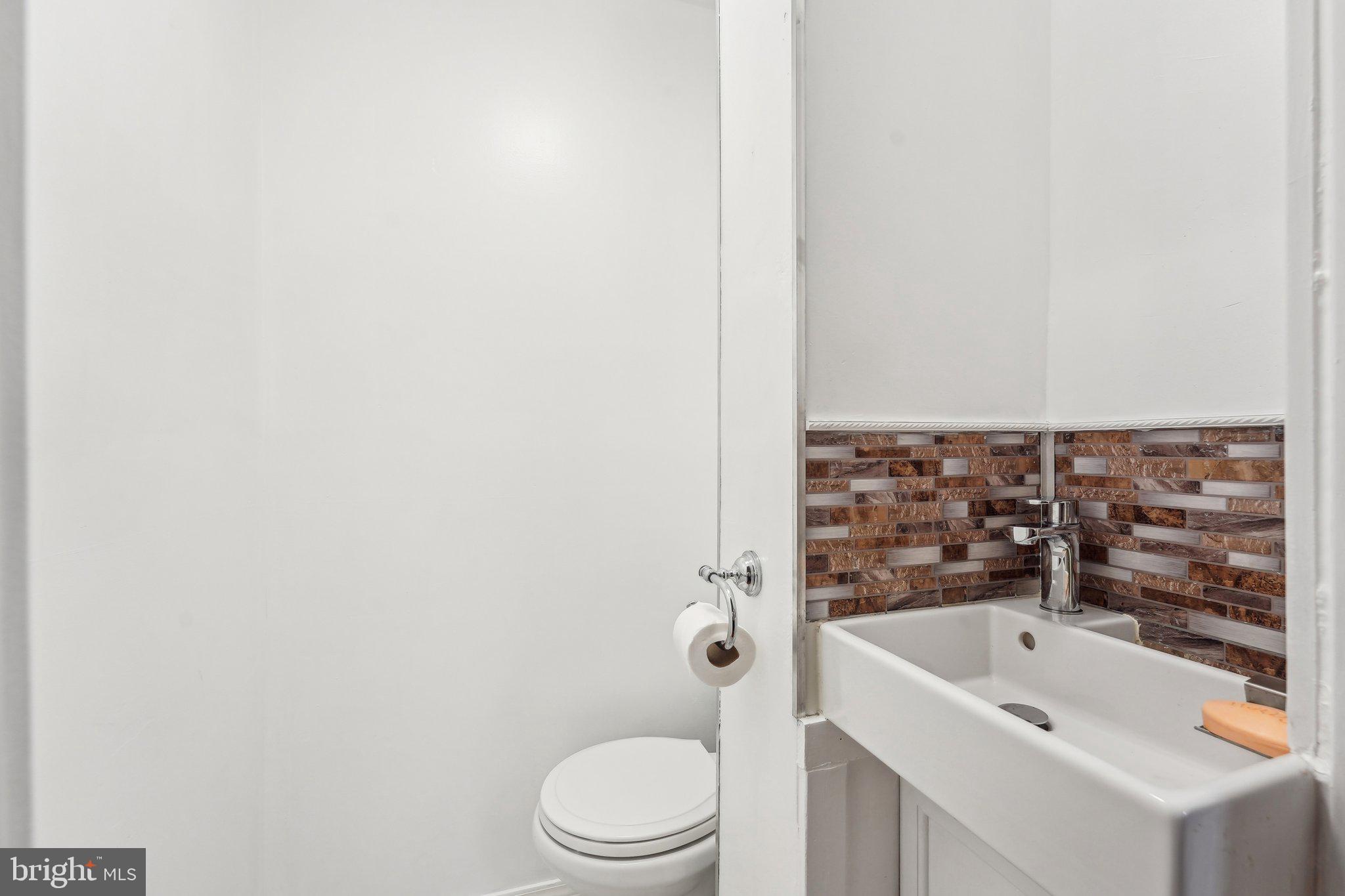 SPRUCE HILL - Residential Lease