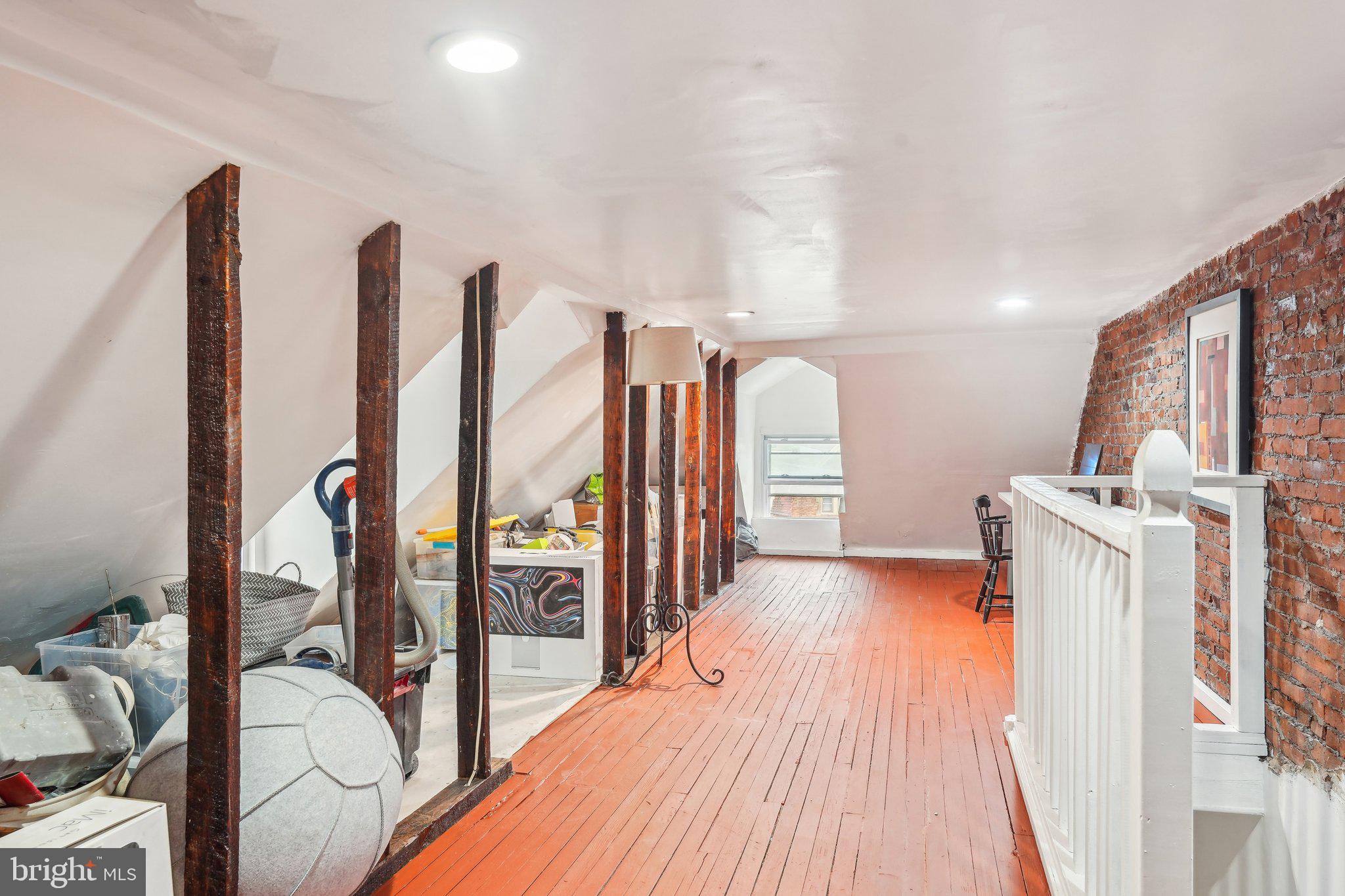 SPRUCE HILL - Residential Lease