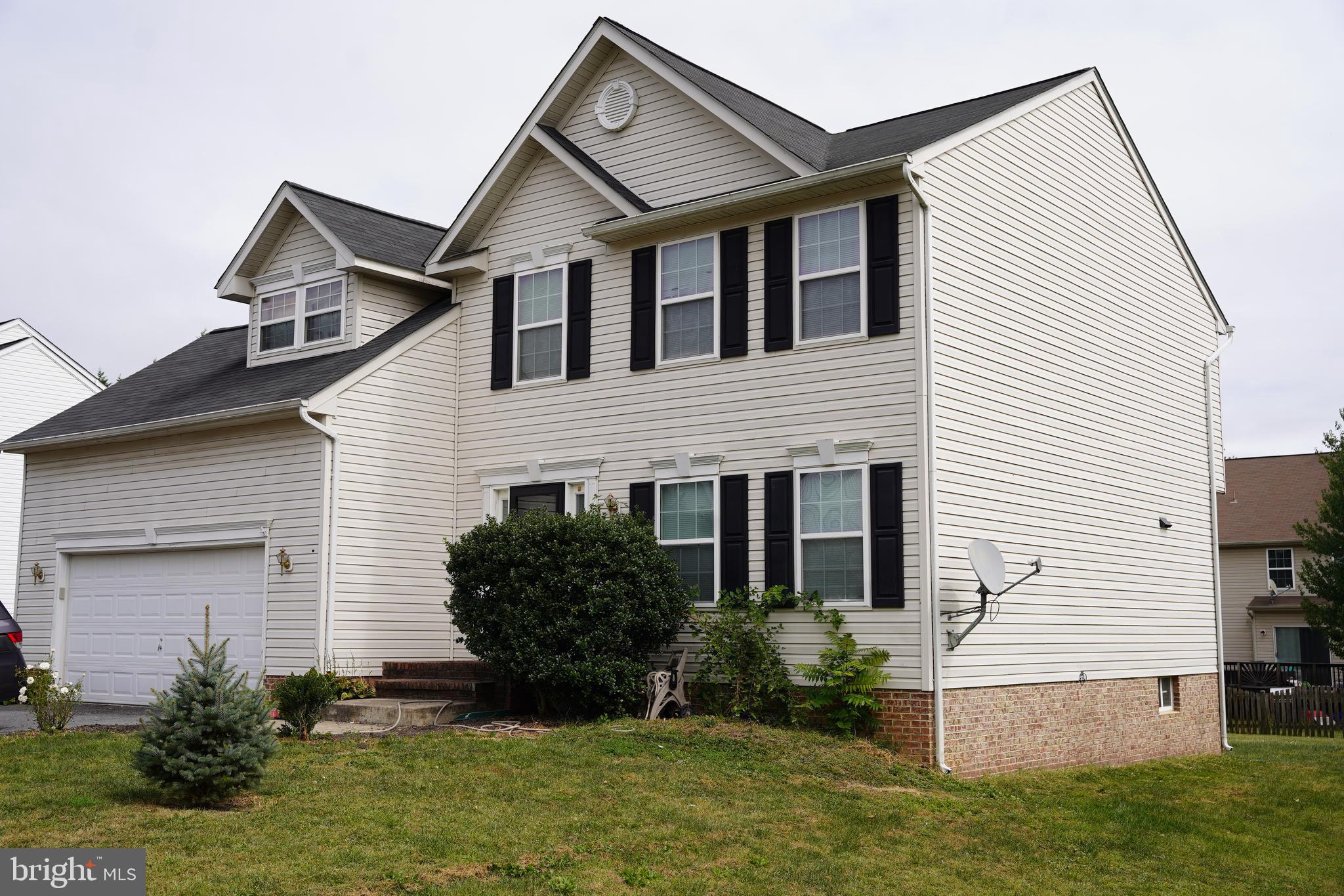 LAUREL RIDGE - Residential