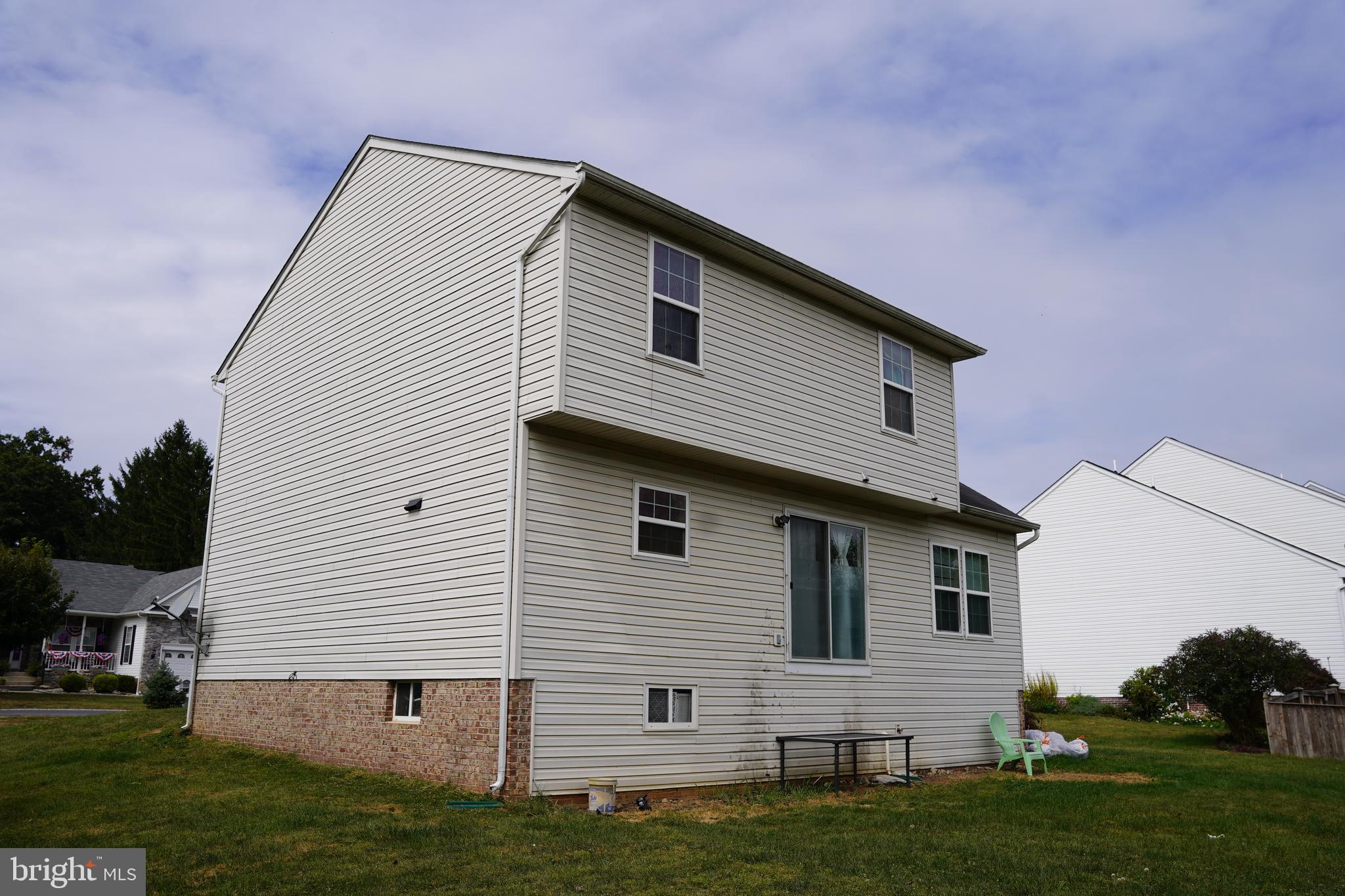 LAUREL RIDGE - Residential