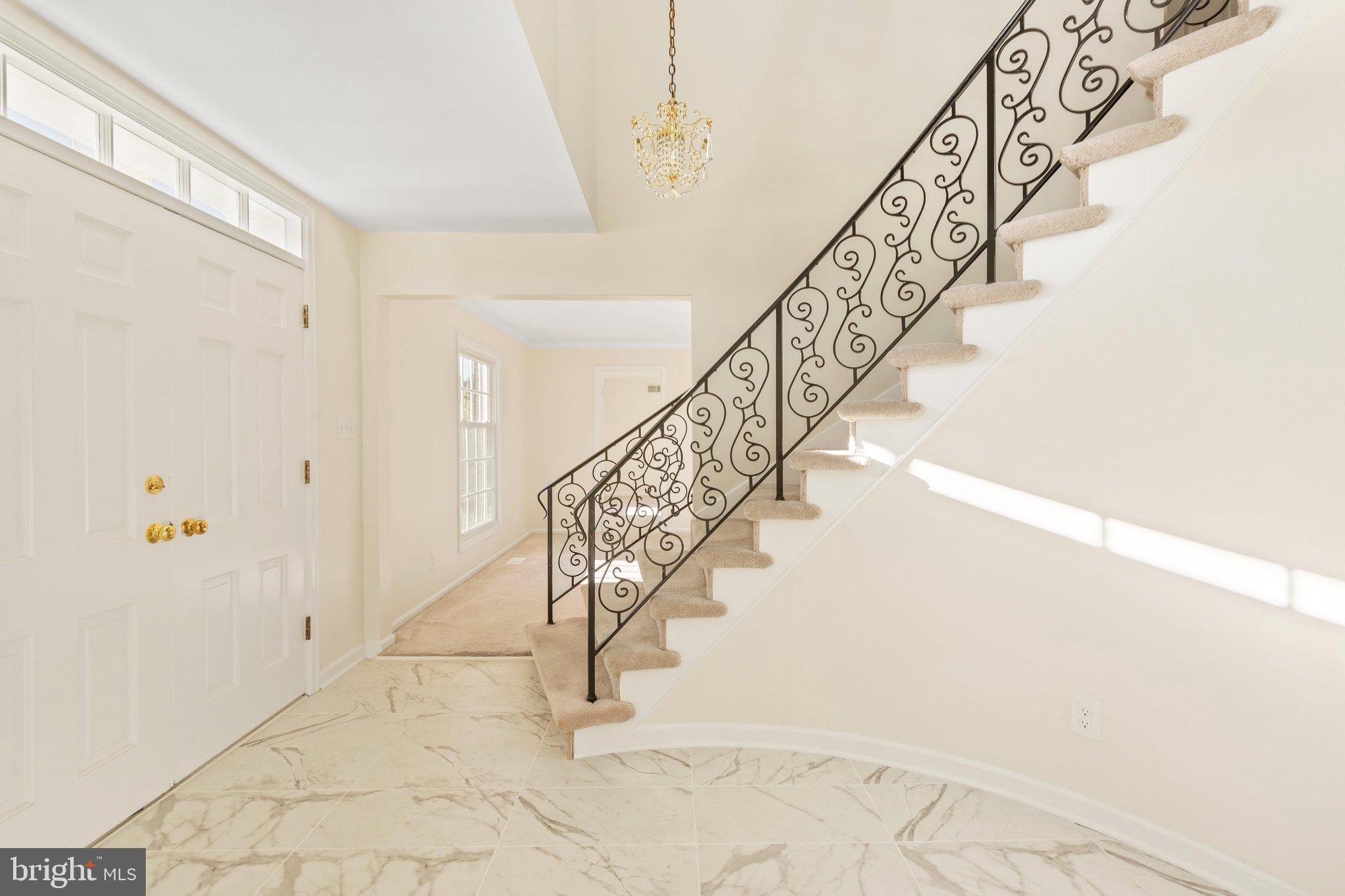 327 RIDGE AVENUE