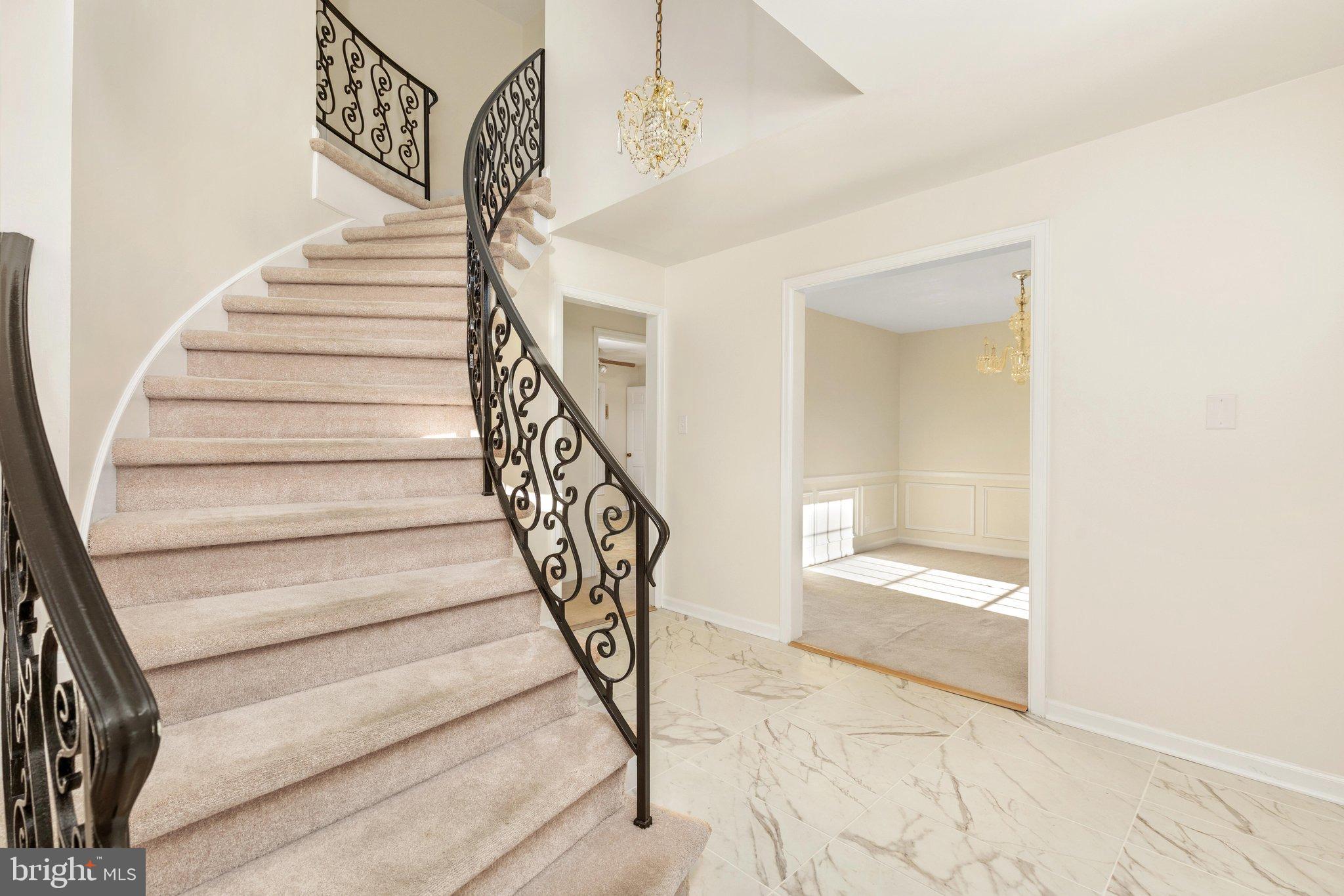 327 RIDGE AVENUE