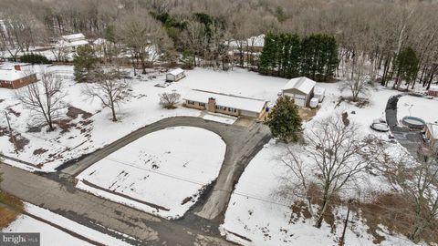 Photo of 4030 Ravine Drive, WHITE PLAINS, MD 20695 (MLS # MDCH2051616)