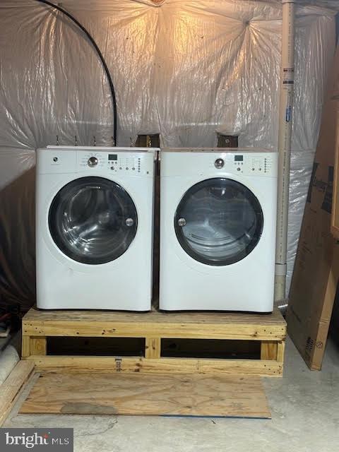 WOODRIDGE - Residential Lease