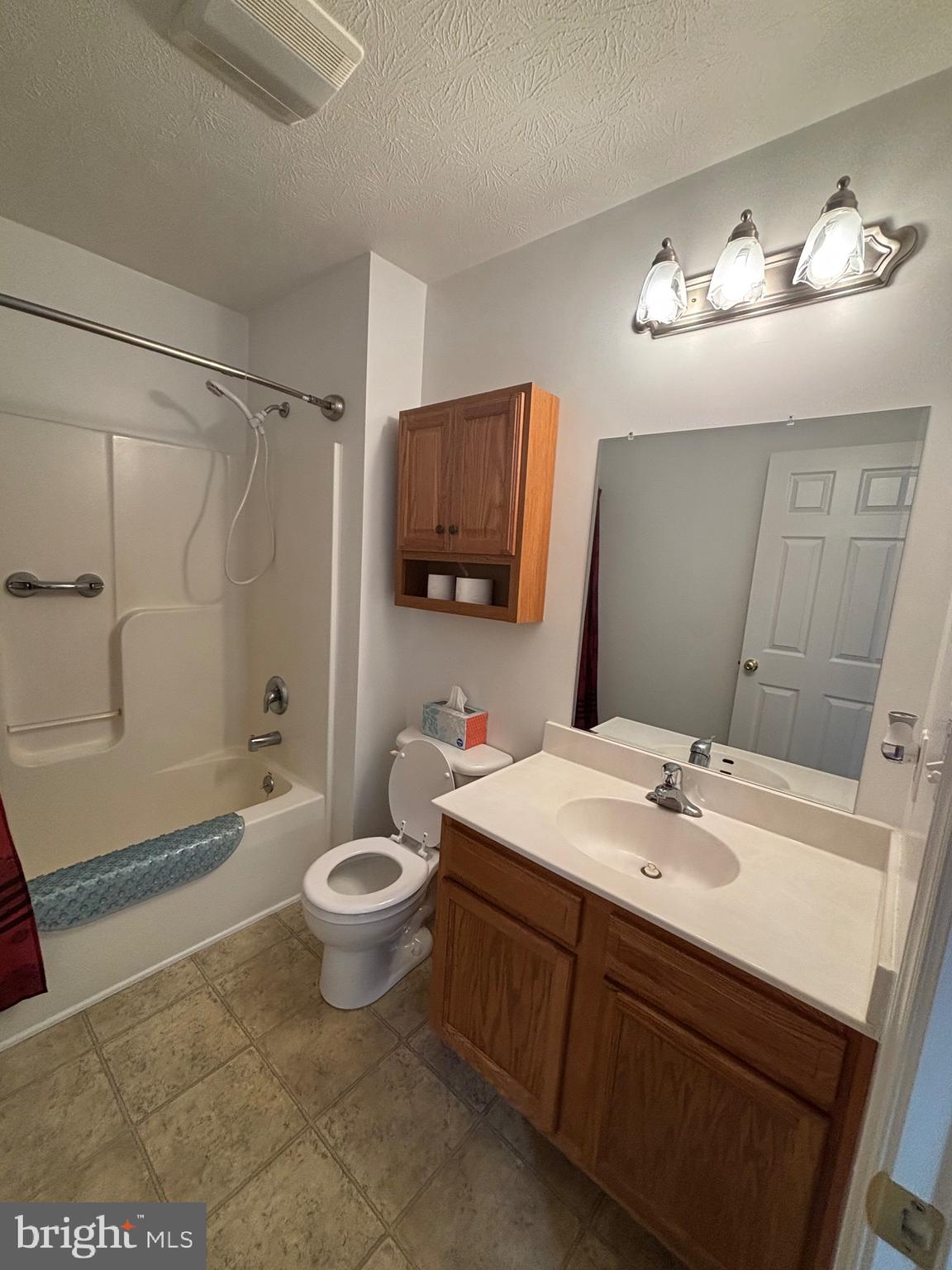 WOODRIDGE - Residential Lease