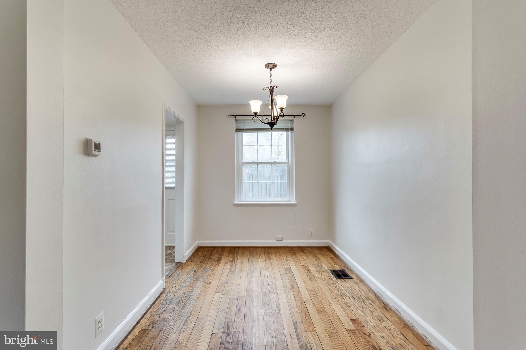 FAIRLINGTON GLEN - Residential Lease