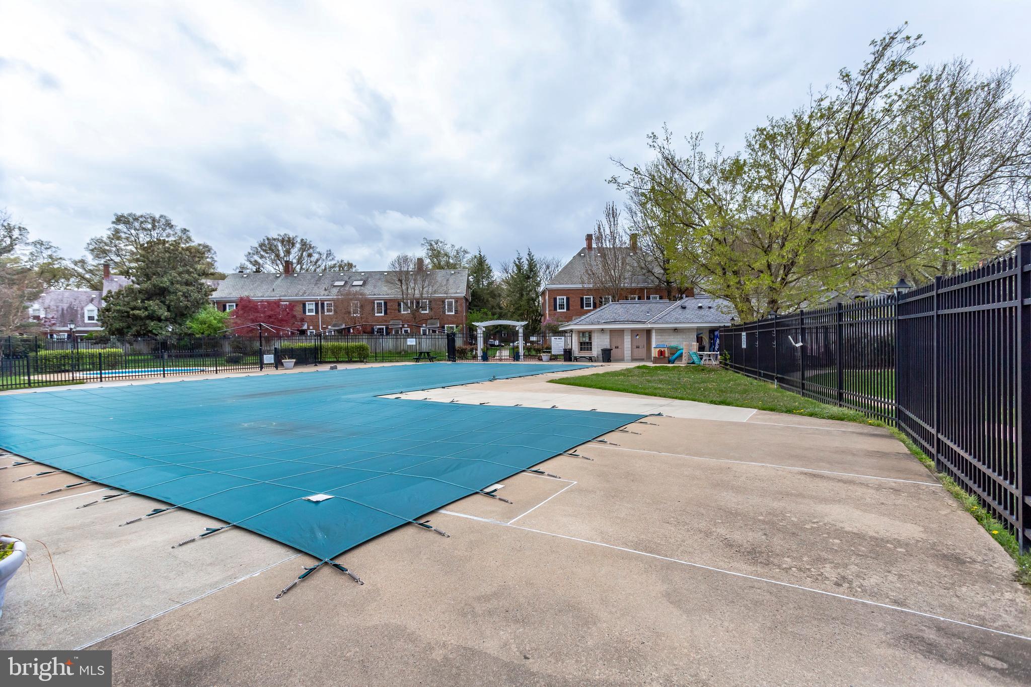 FAIRLINGTON GLEN - Residential Lease