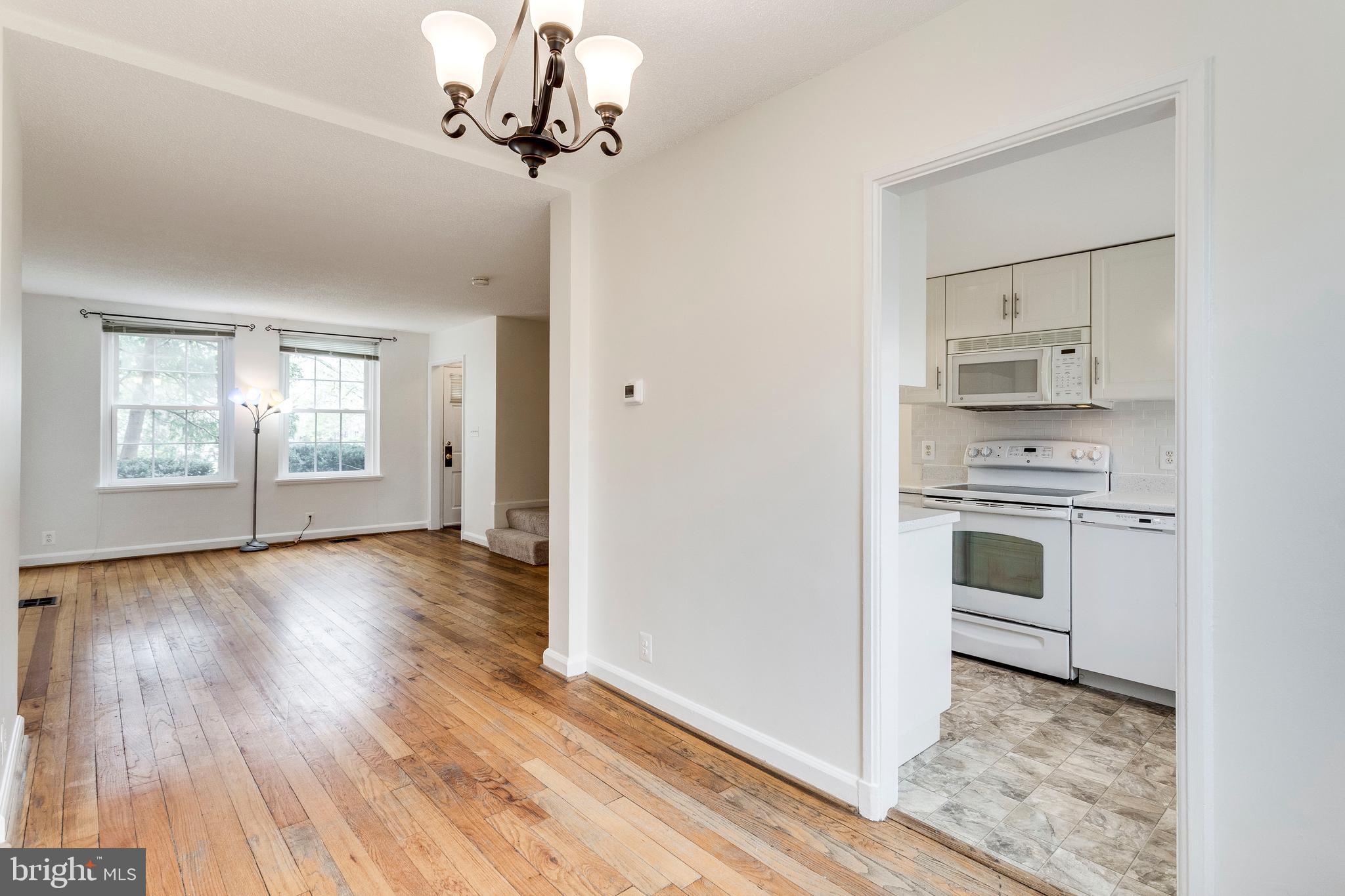 FAIRLINGTON GLEN - Residential Lease