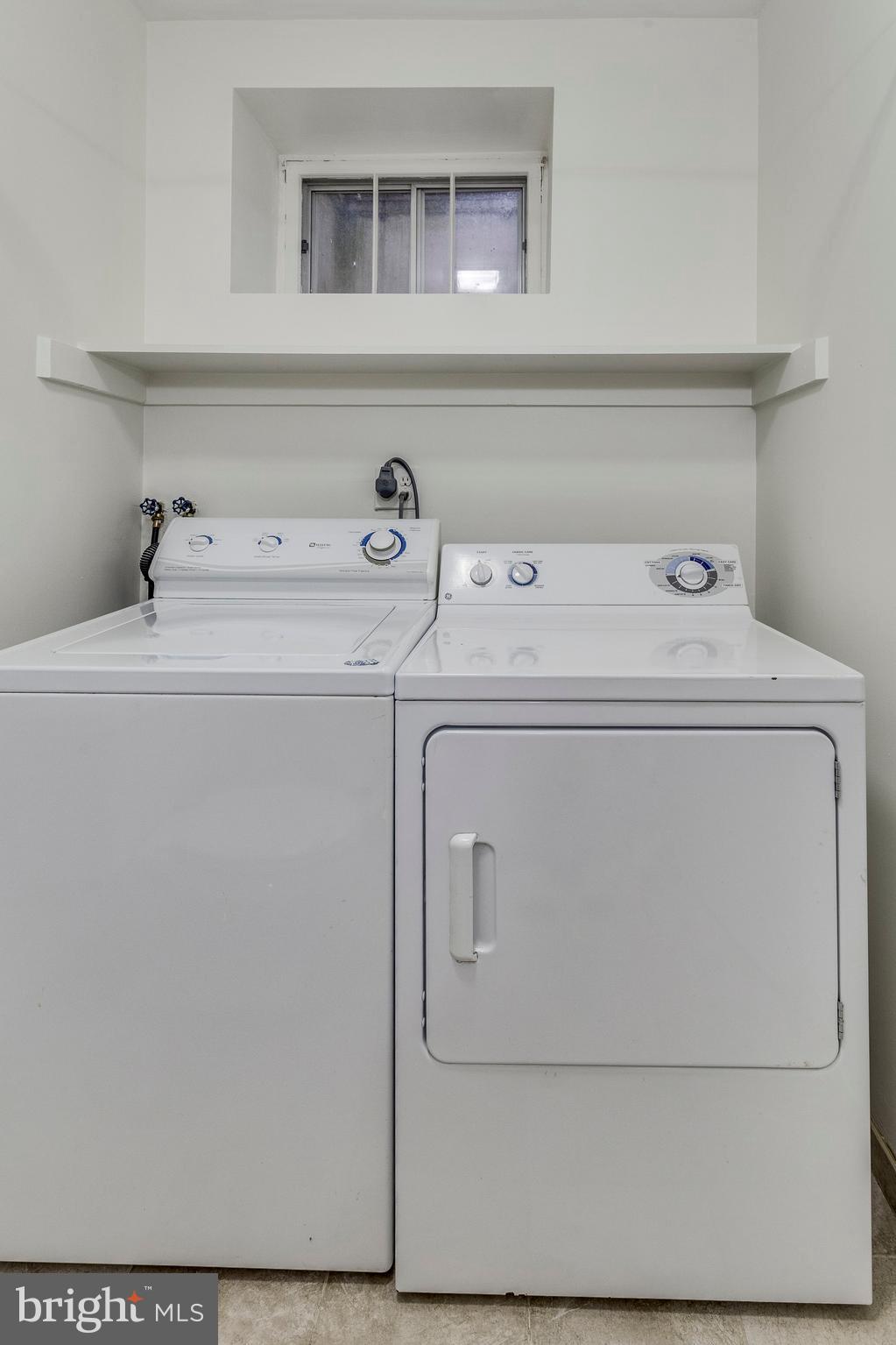 FAIRLINGTON GLEN - Residential Lease