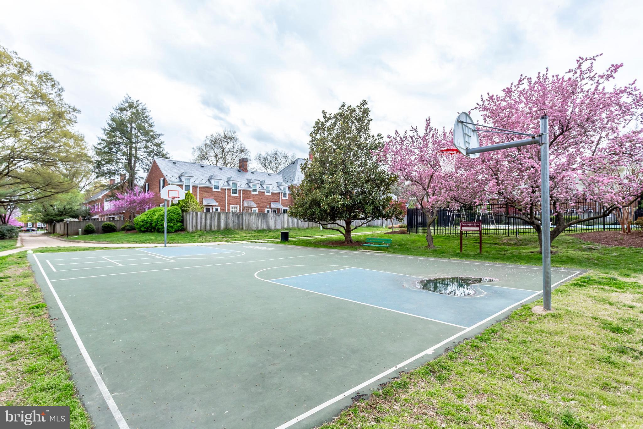 FAIRLINGTON GLEN - Residential Lease