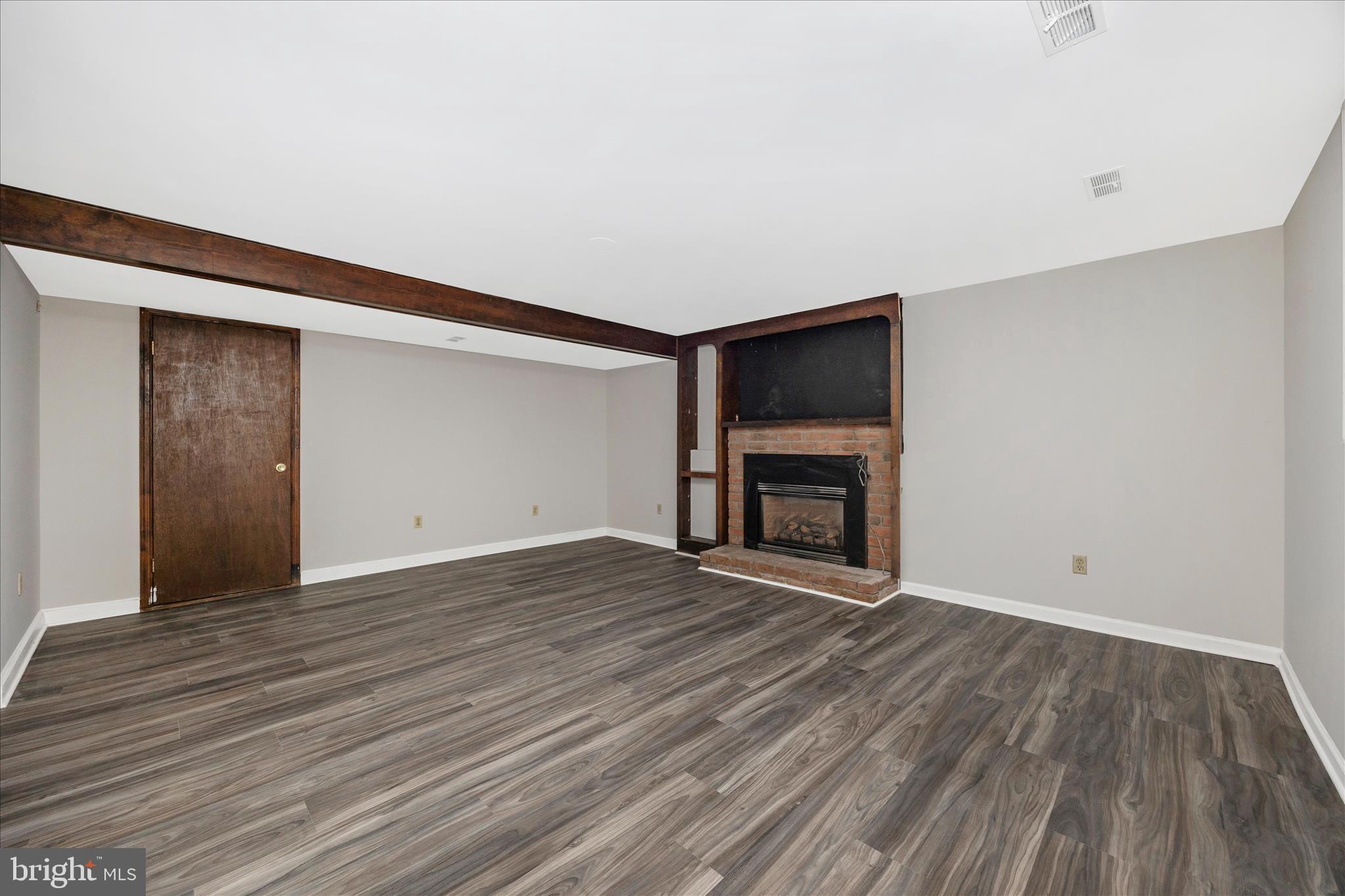 WOODMOOR - Residential