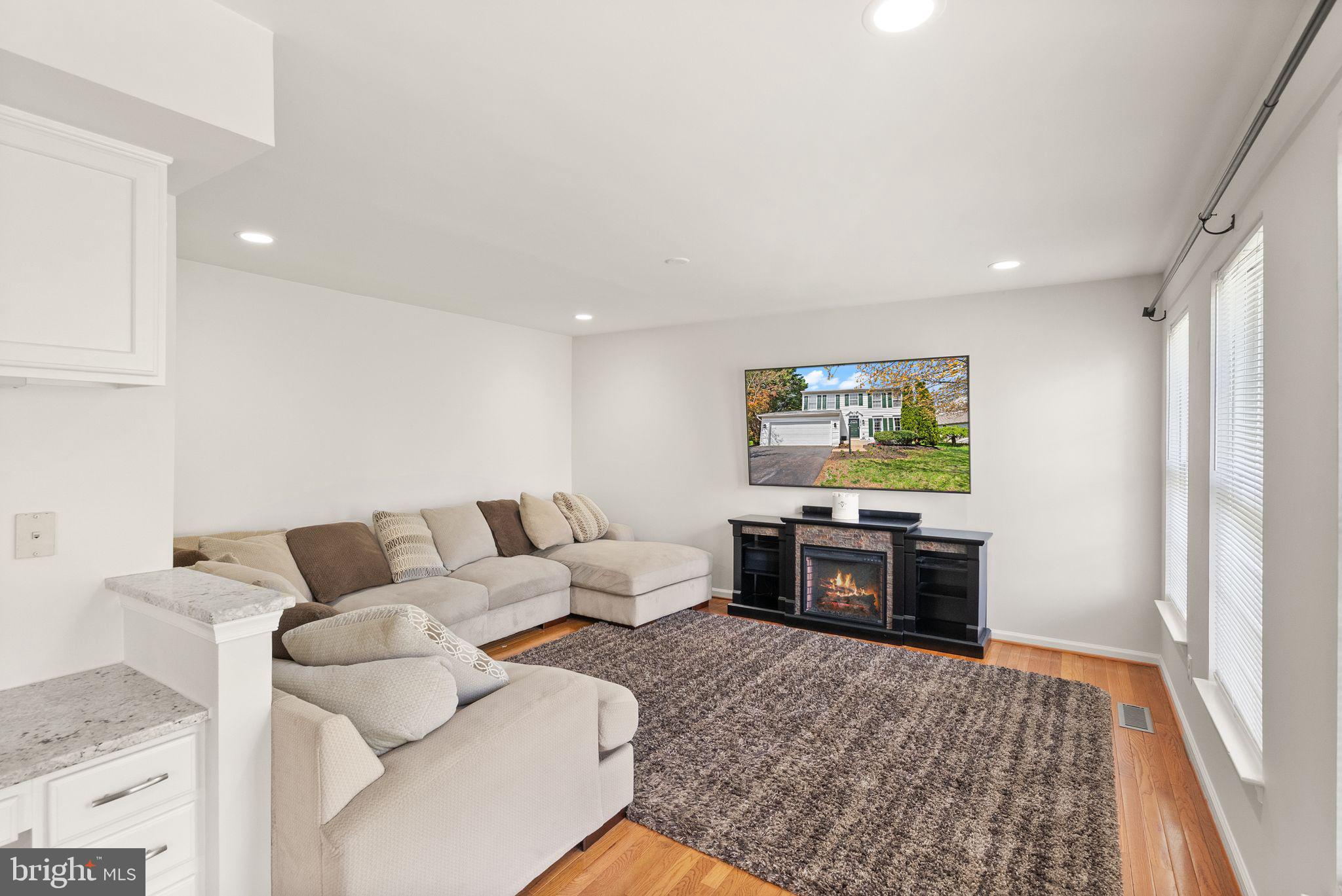 GREENHILL CROSSING - Residential