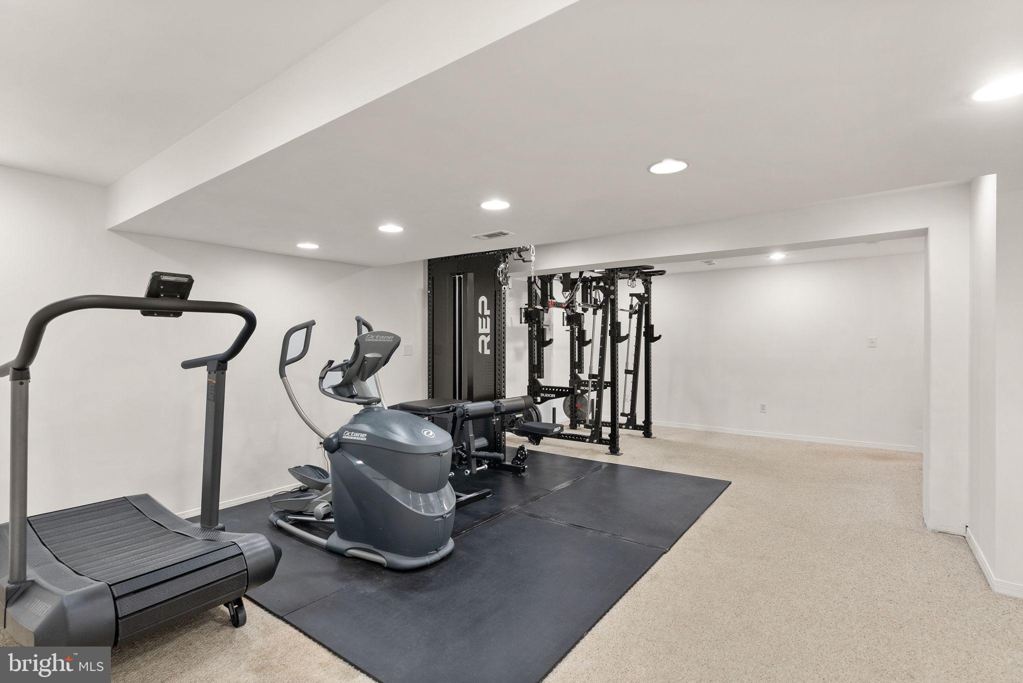 GREENHILL CROSSING - Residential