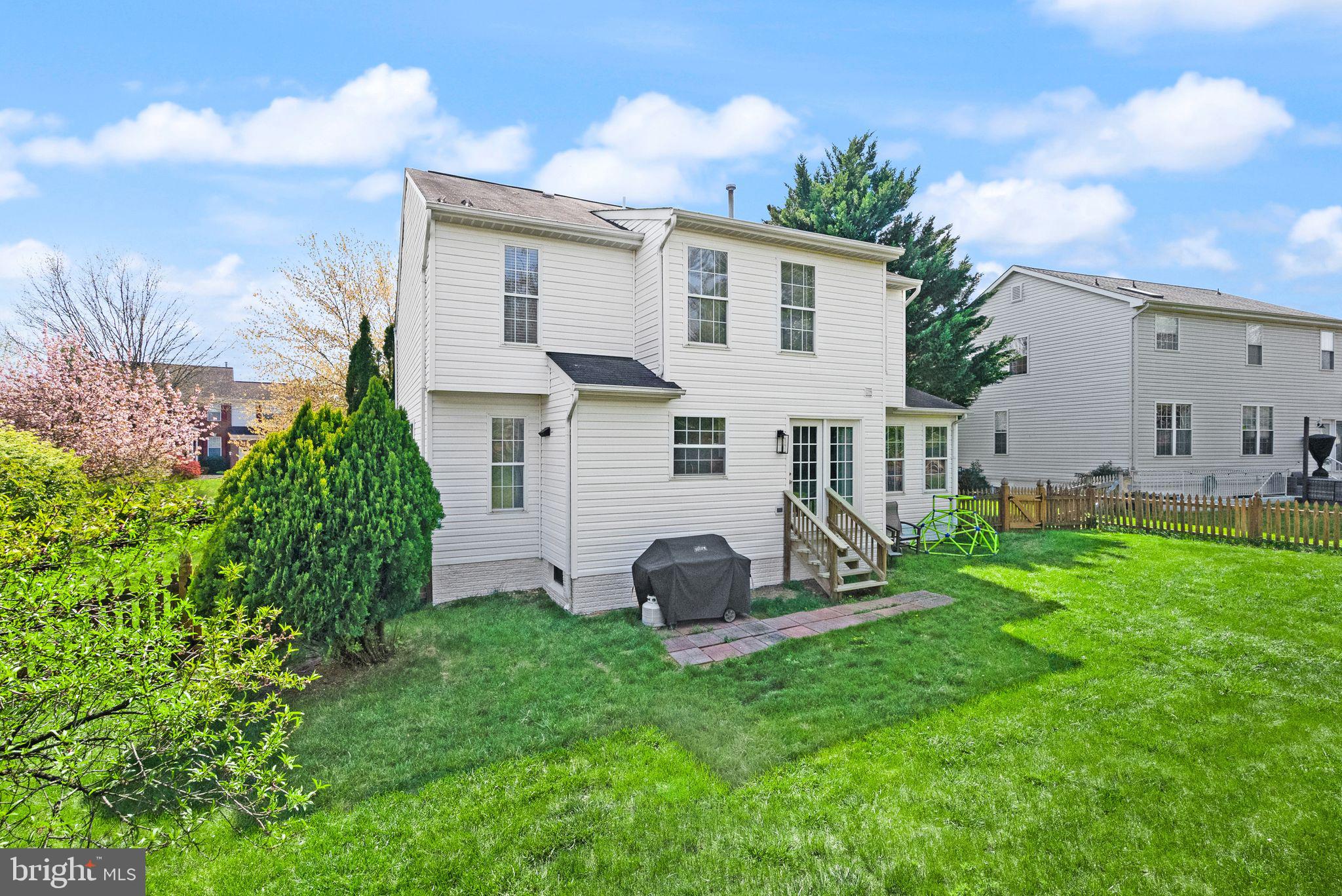 GREENHILL CROSSING - Residential