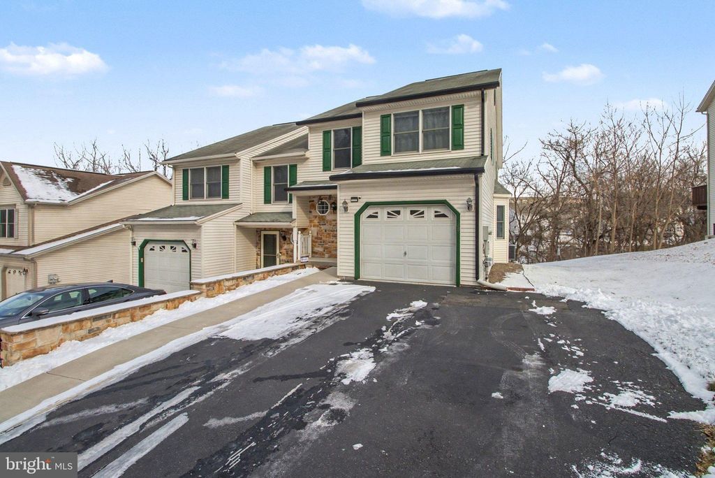 Photo of 568 Kelker Street, OBERLIN, PA 17113 (MLS # PADA2052804)