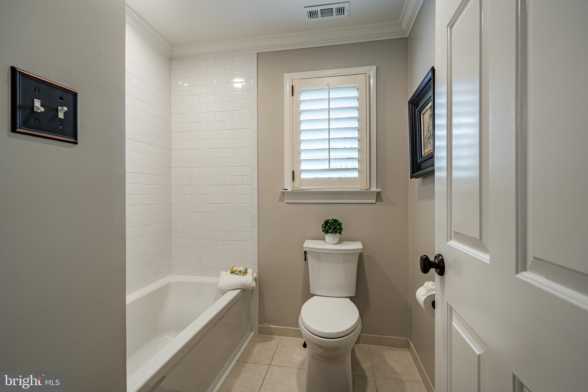 CHANTILLY FARM - Residential