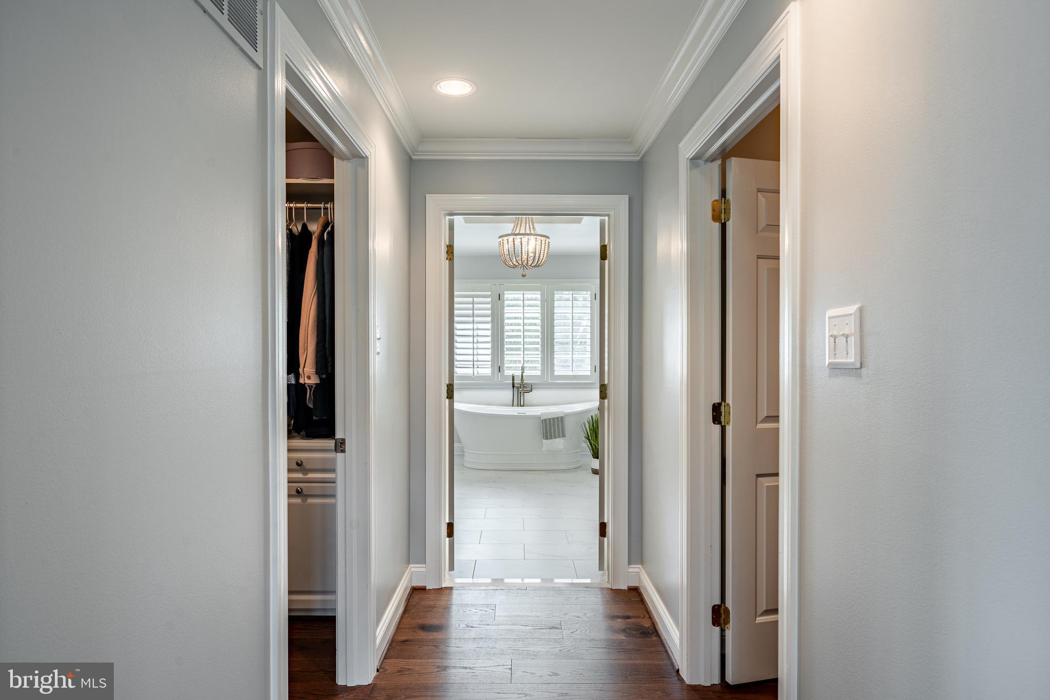 CHANTILLY FARM - Residential