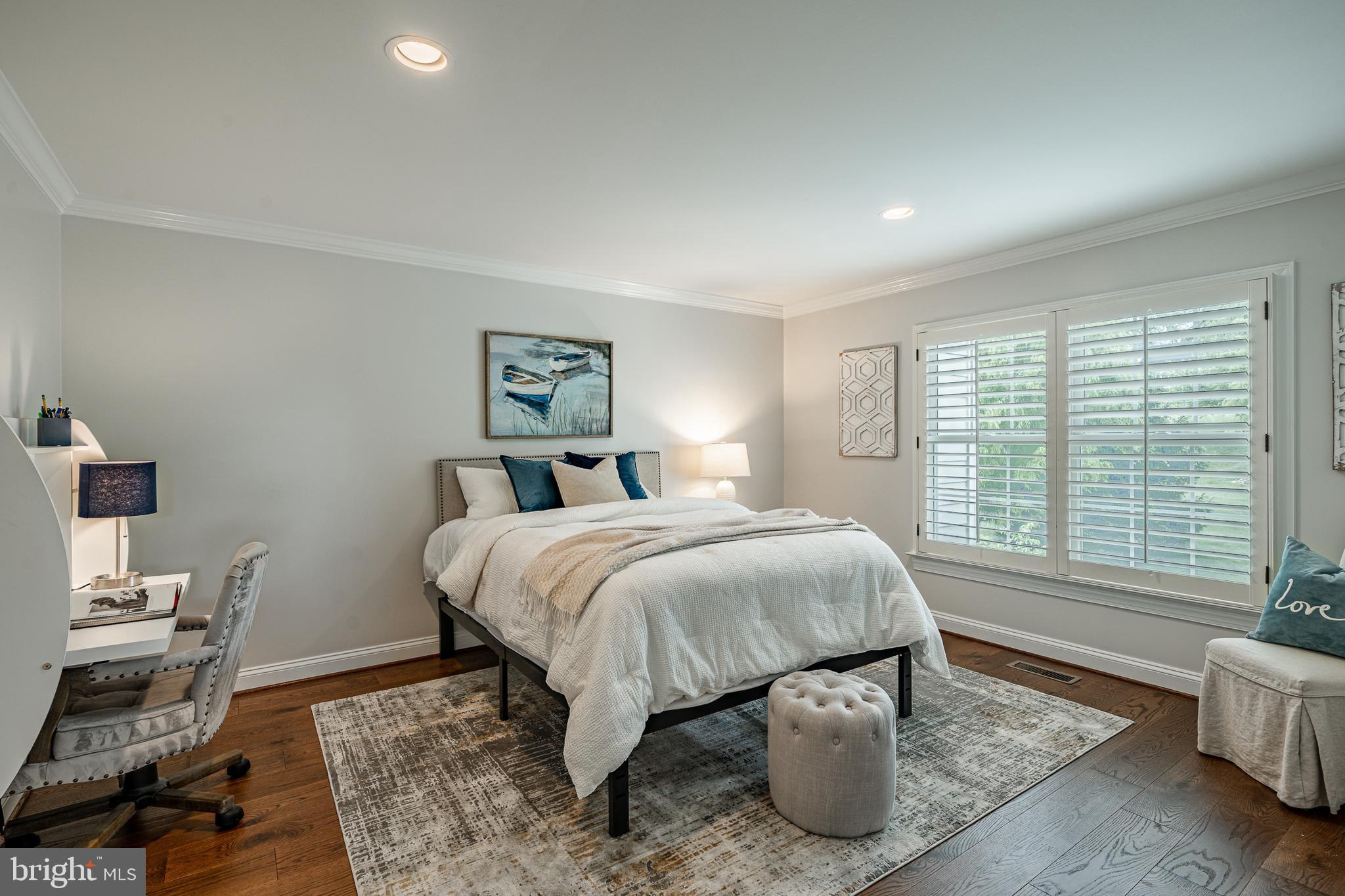 CHANTILLY FARM - Residential