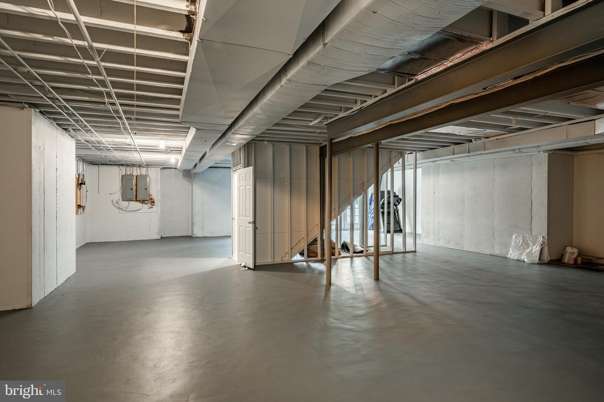 CHANTILLY FARM - Residential