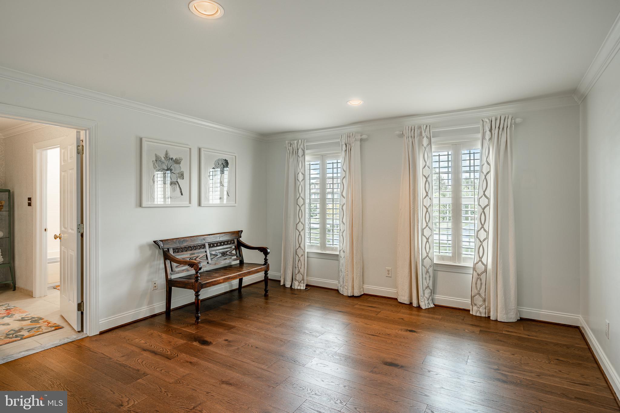 CHANTILLY FARM - Residential