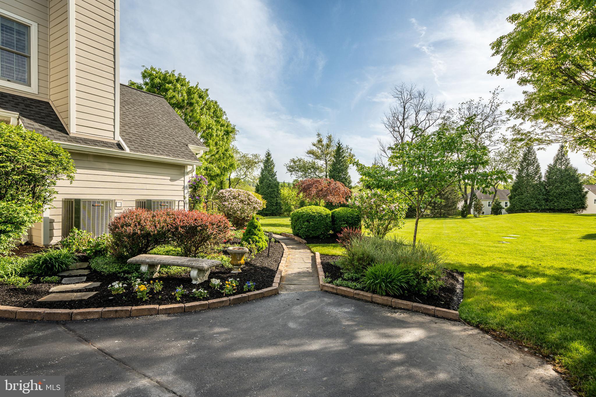 CHANTILLY FARM - Residential