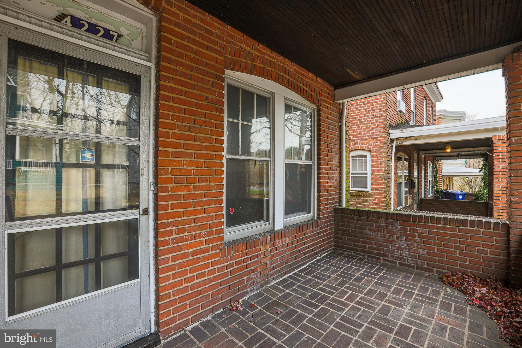 IRVINGTON - Residential Income