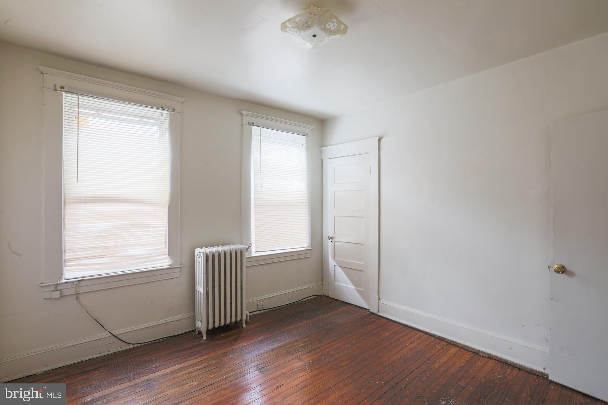 IRVINGTON - Residential Income