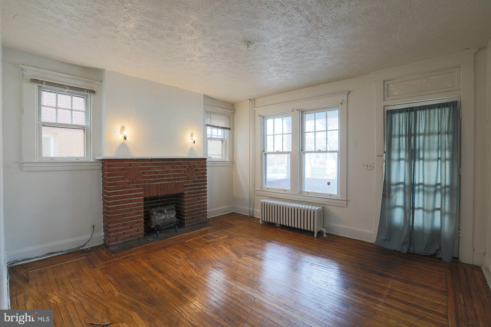 IRVINGTON - Residential Income