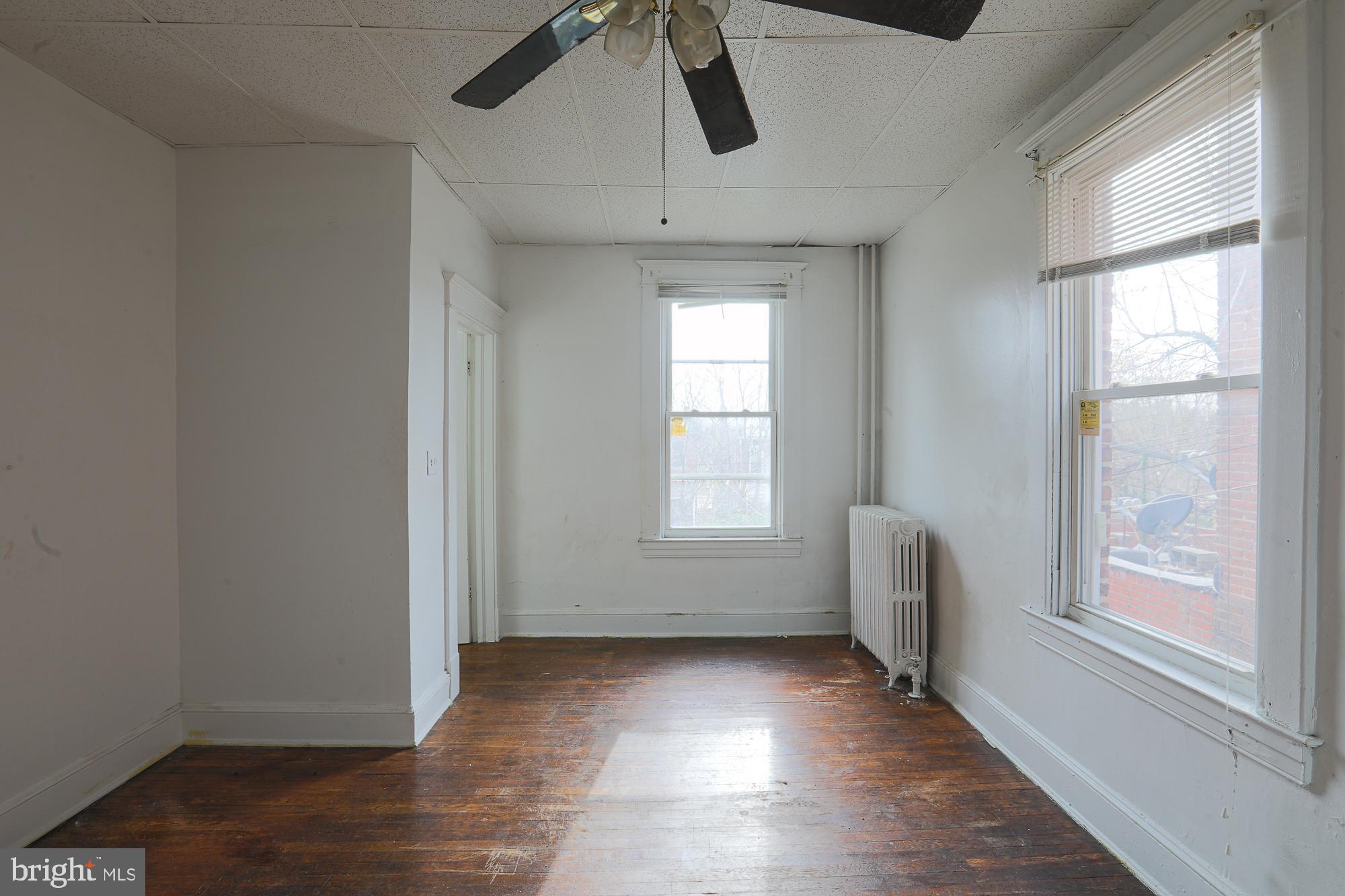 IRVINGTON - Residential Income