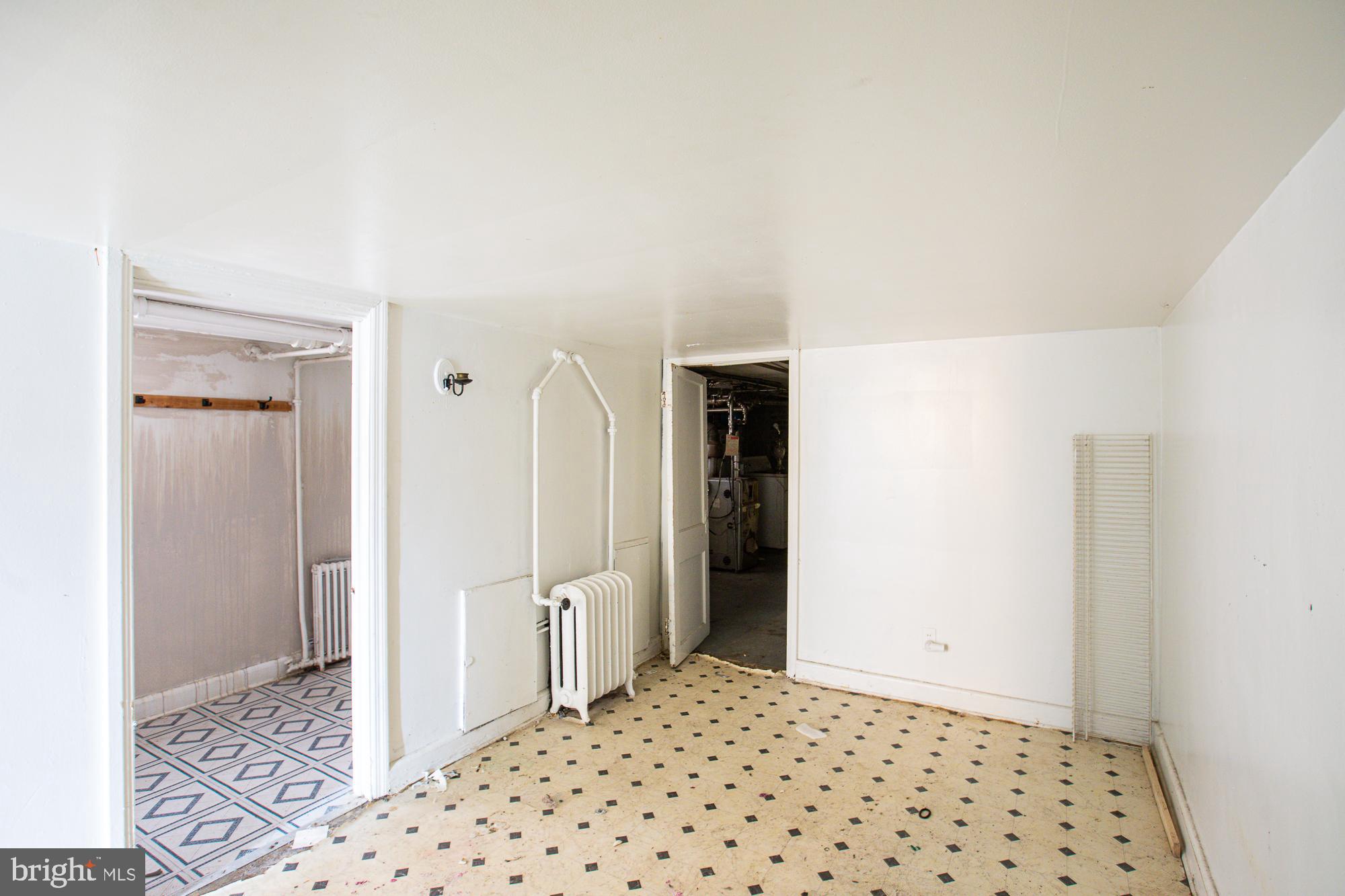 IRVINGTON - Residential Income