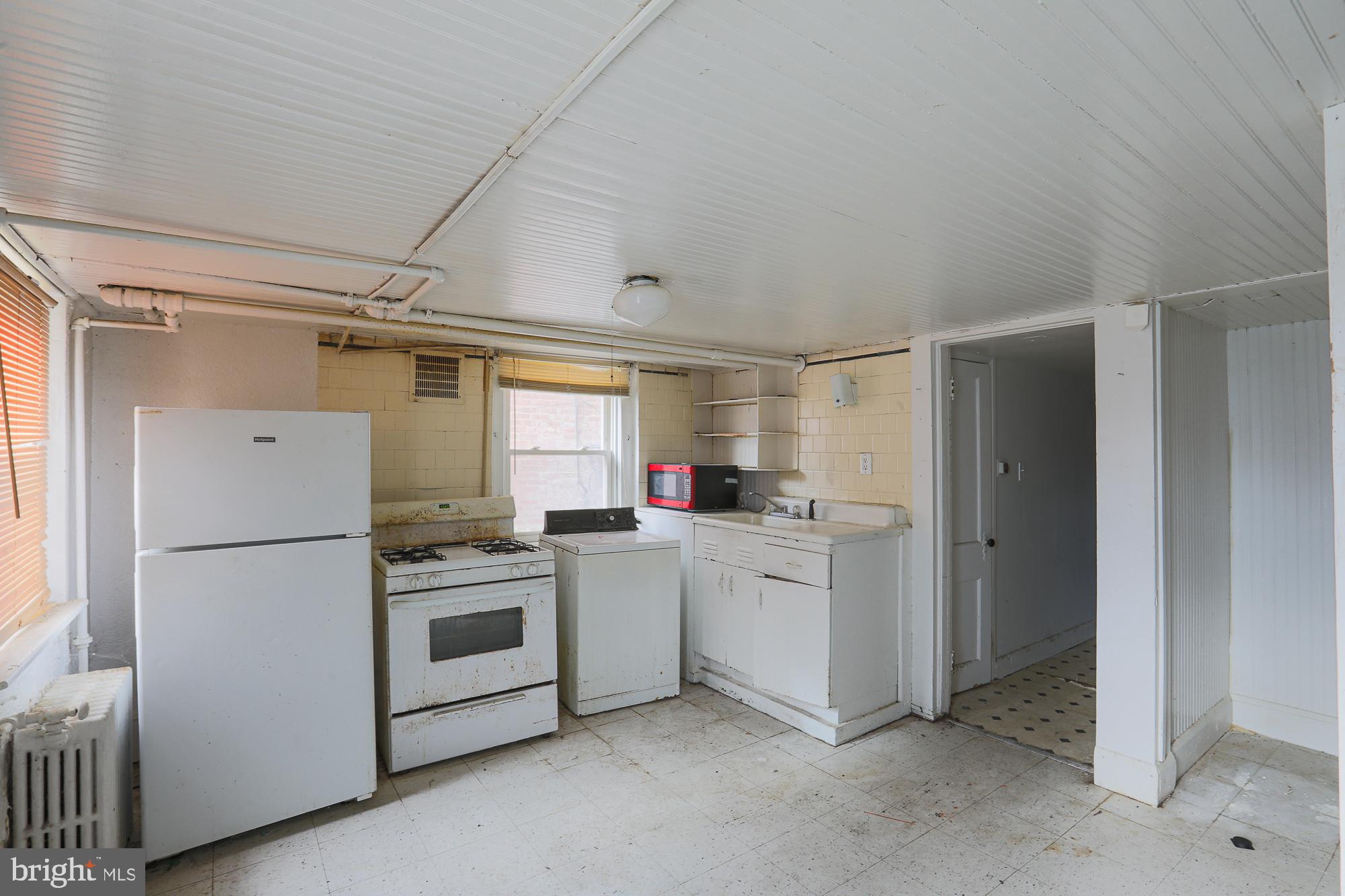 IRVINGTON - Residential Income